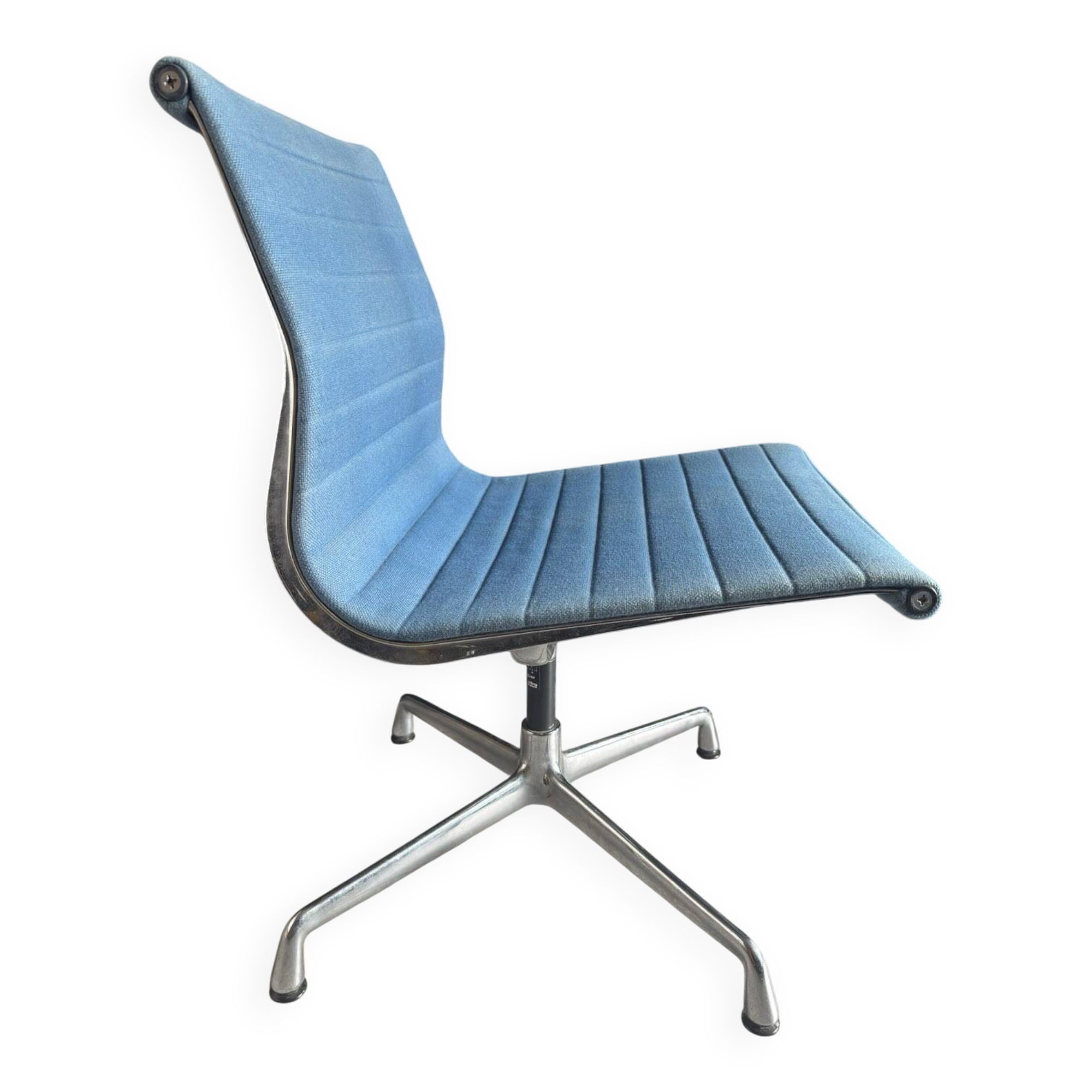 Charles Eames Office Chair VITRA Blue Fabric/Aluminium
