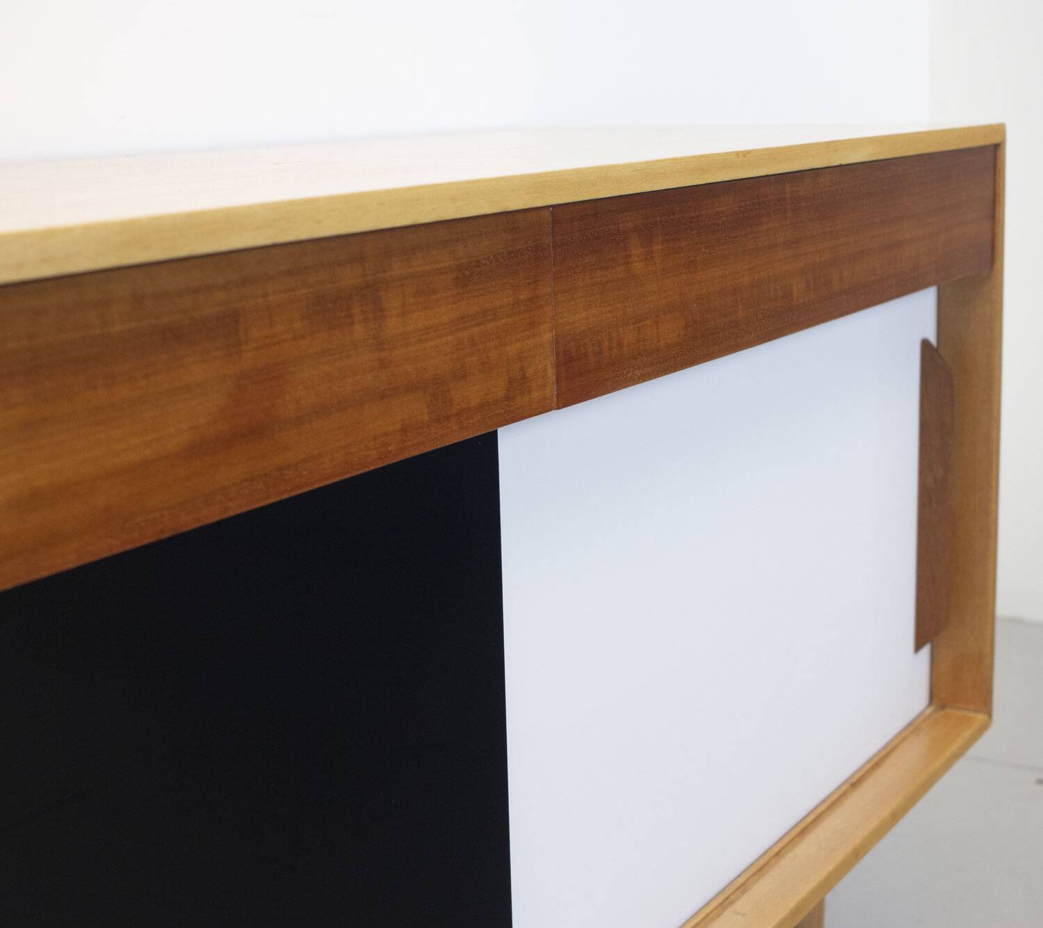 Mid Cenutury Unit ‘B’ Sideboard by Robin Day for Hille, 1950s
