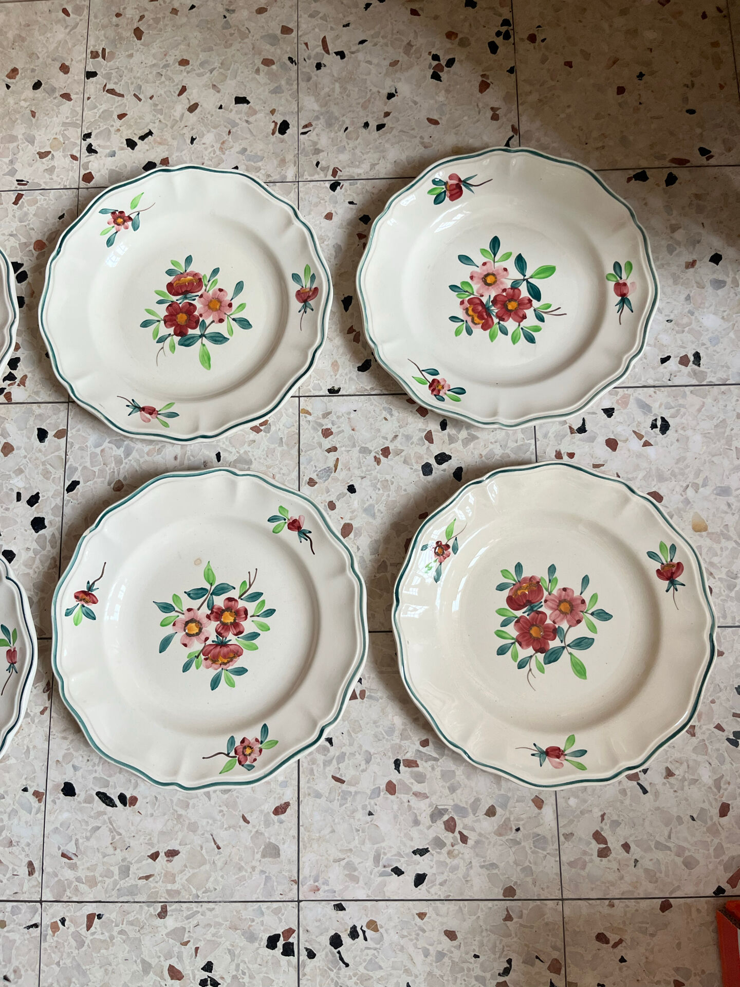 6 dinner plates