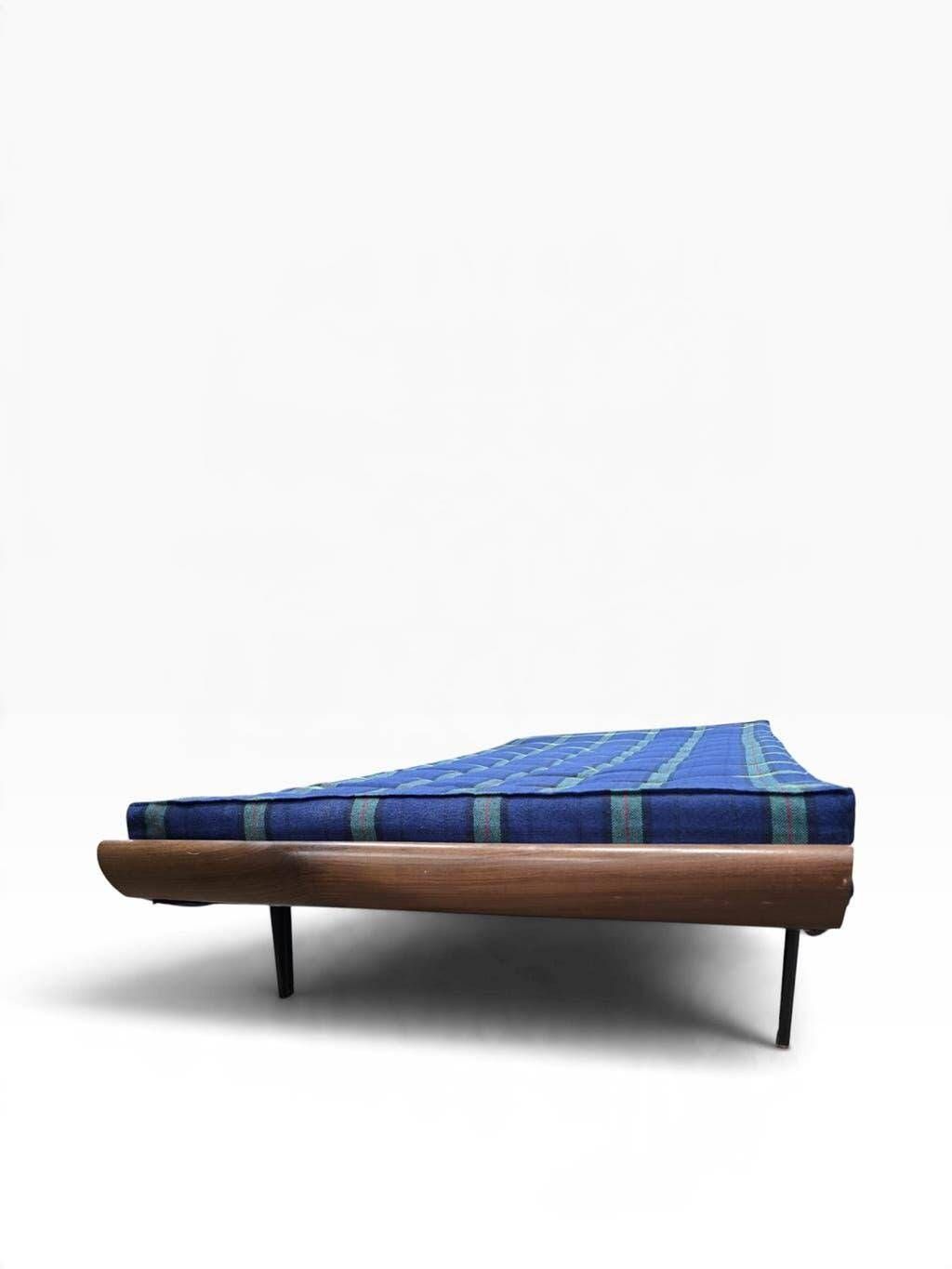 Vintage "Cleopatra" bench by Dick Cordemeijer for Aupin