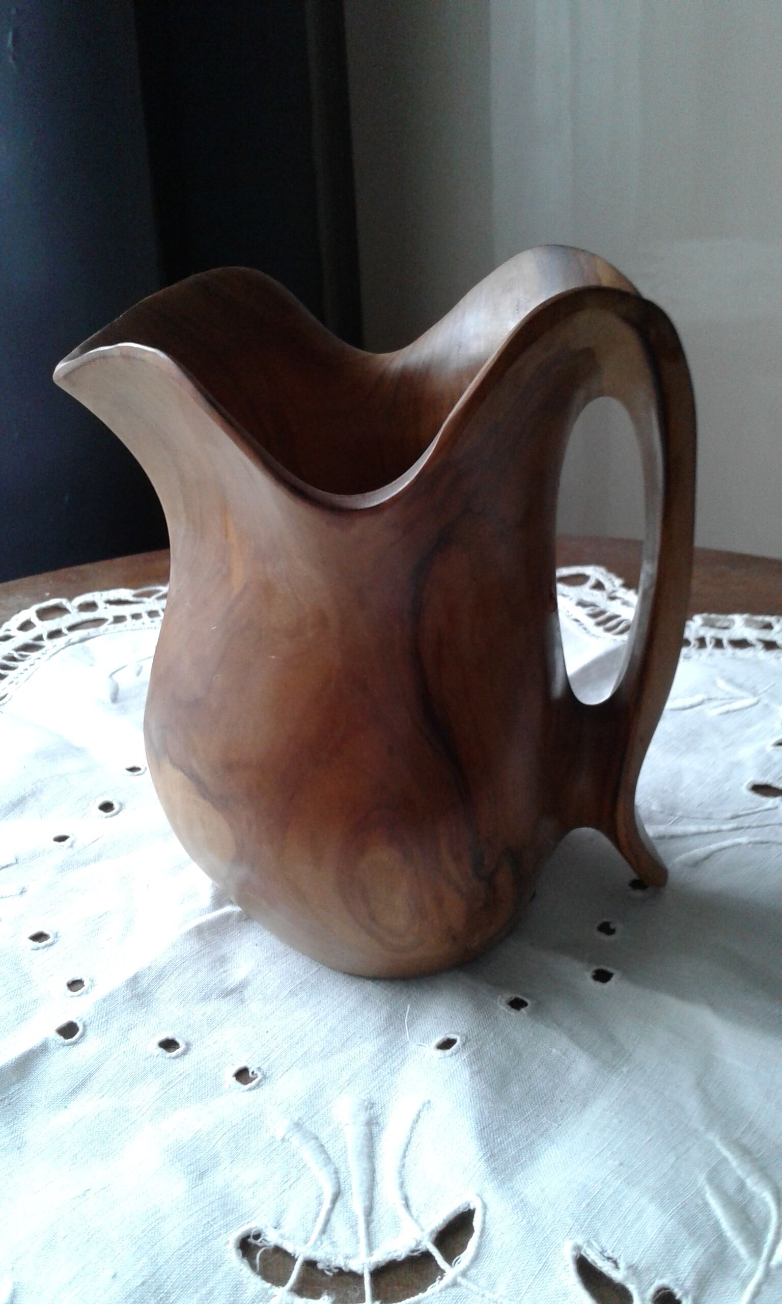 Small wooden pitcher of Olivier