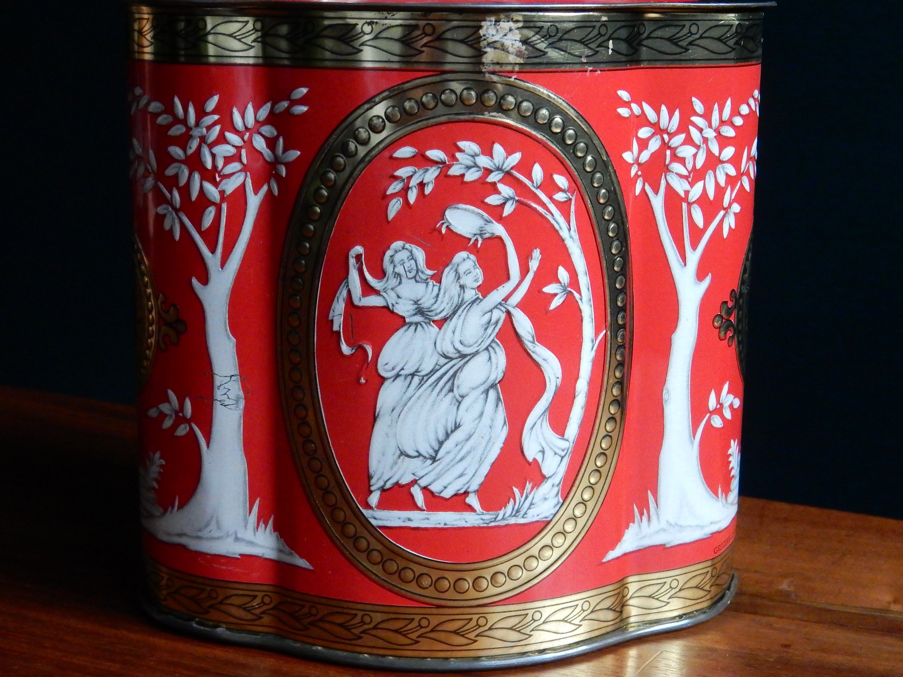 Ancient Greek style tea box