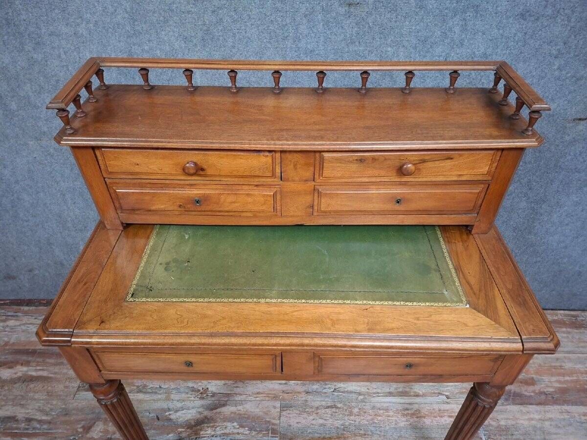 Antique Louis Philippe style desk with a tiered design - walnut - 19th century