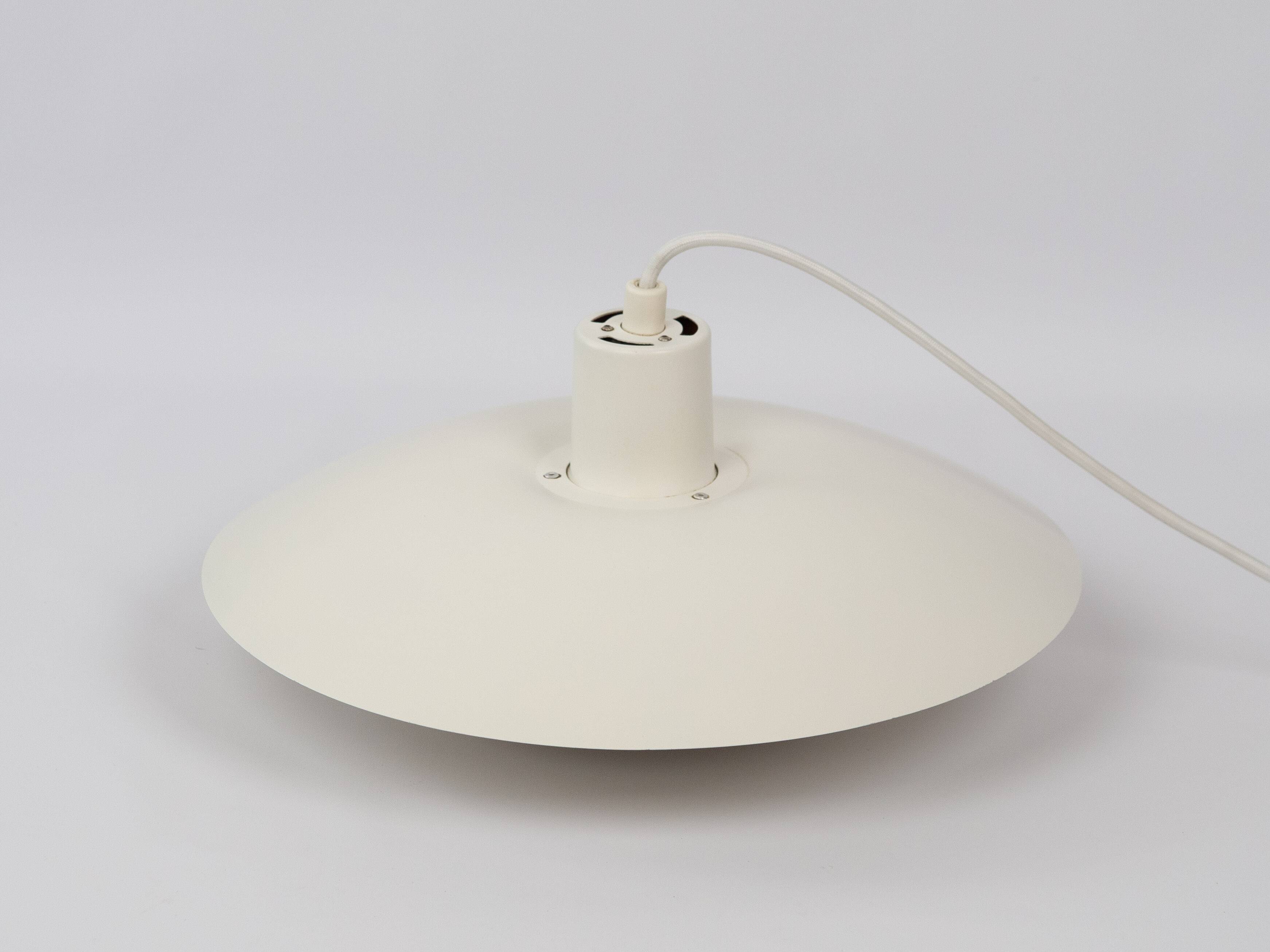 Danish vintage pendant lamp PH 4/3 by Poul Henningsen, Louis Poulsen, 1966