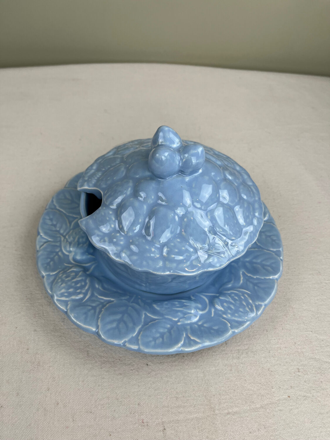 Strawberry ceramic sugar bowl