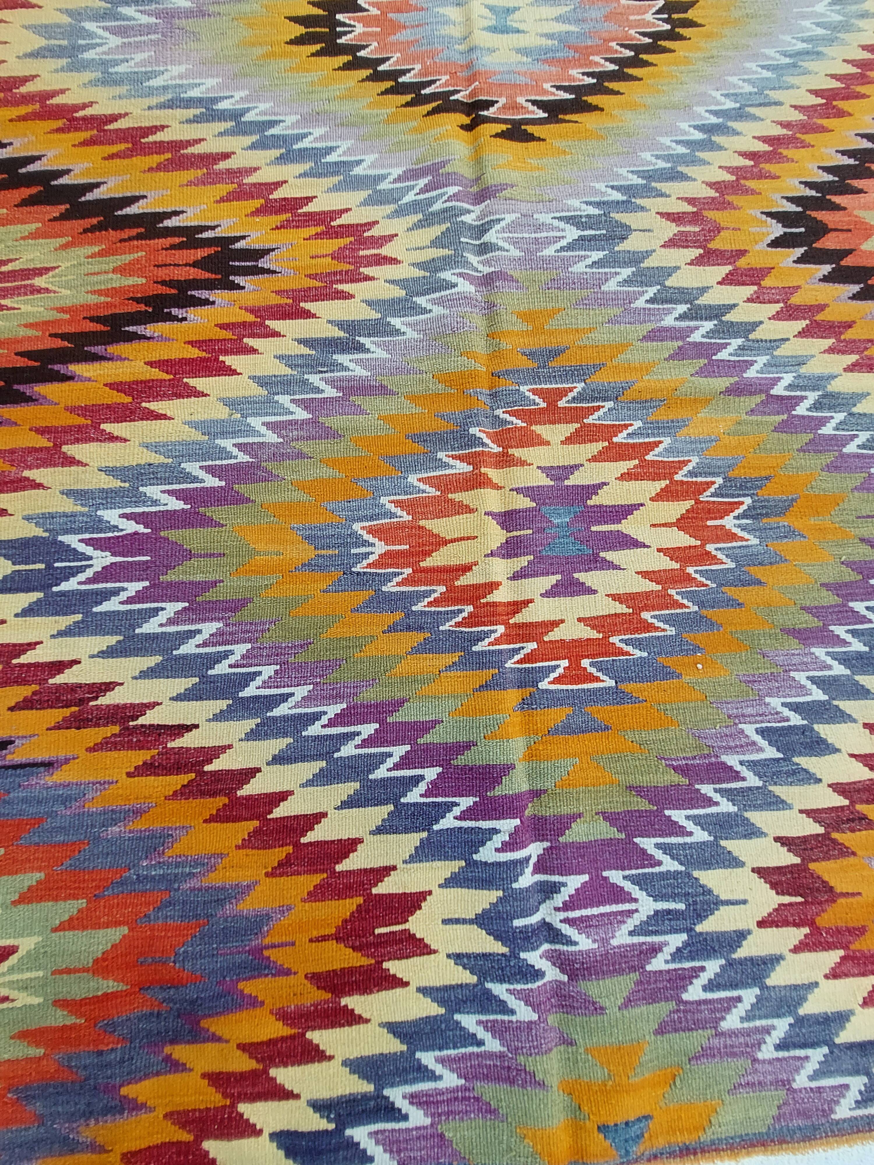 Turkish kilim rug,273x166 cm.MYK-1627