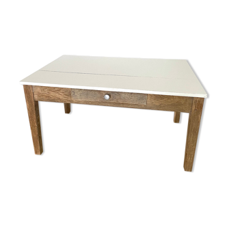 Country coffee table