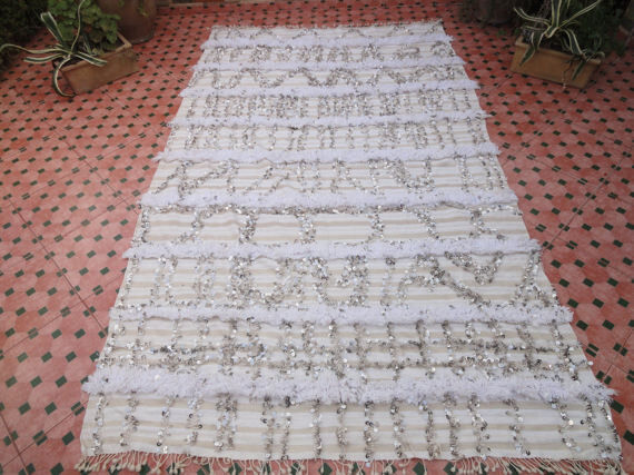 Beige Handira 262 x 152 cm