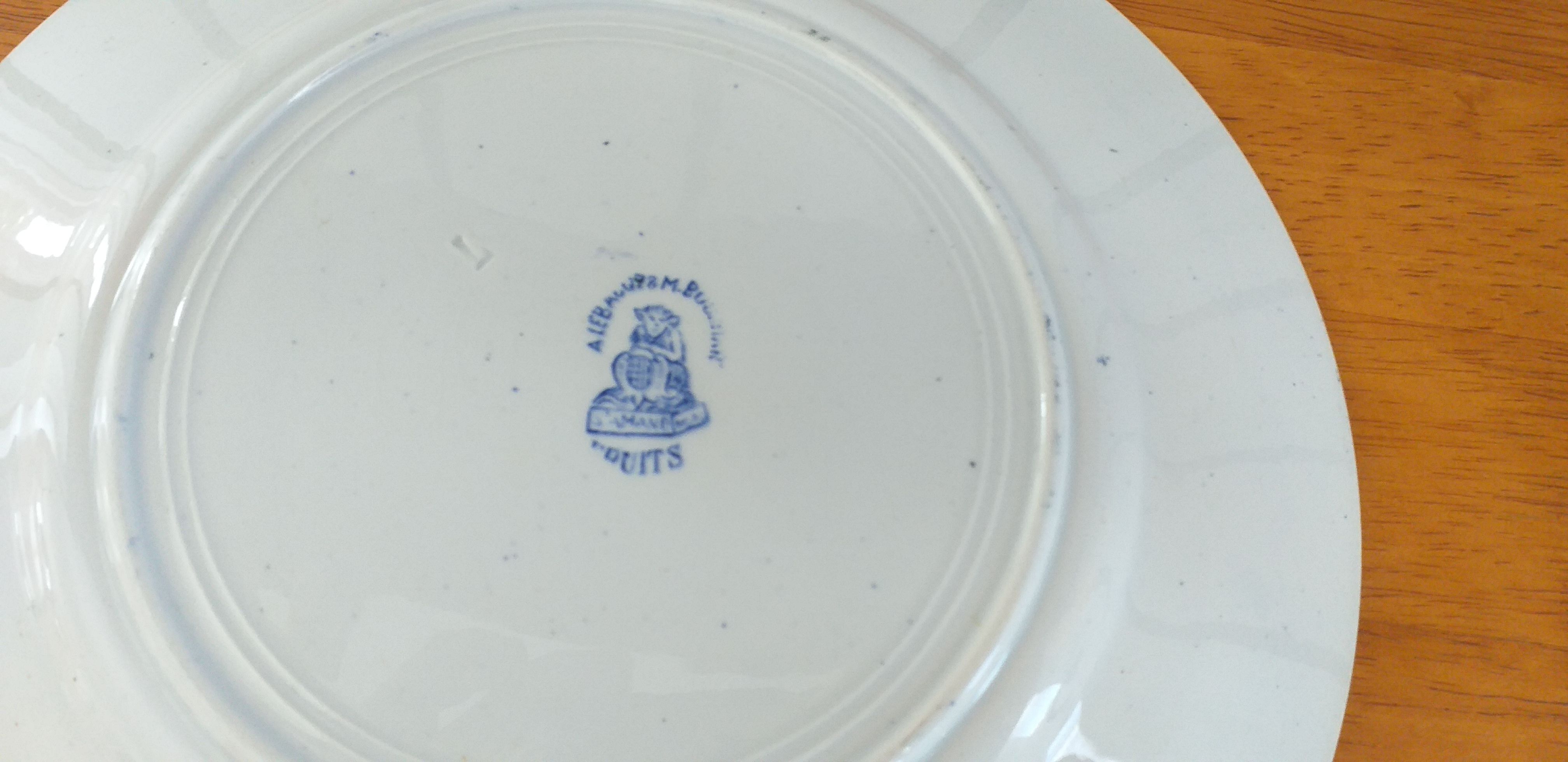 Porcelain plate St Amand model Fruits blue
