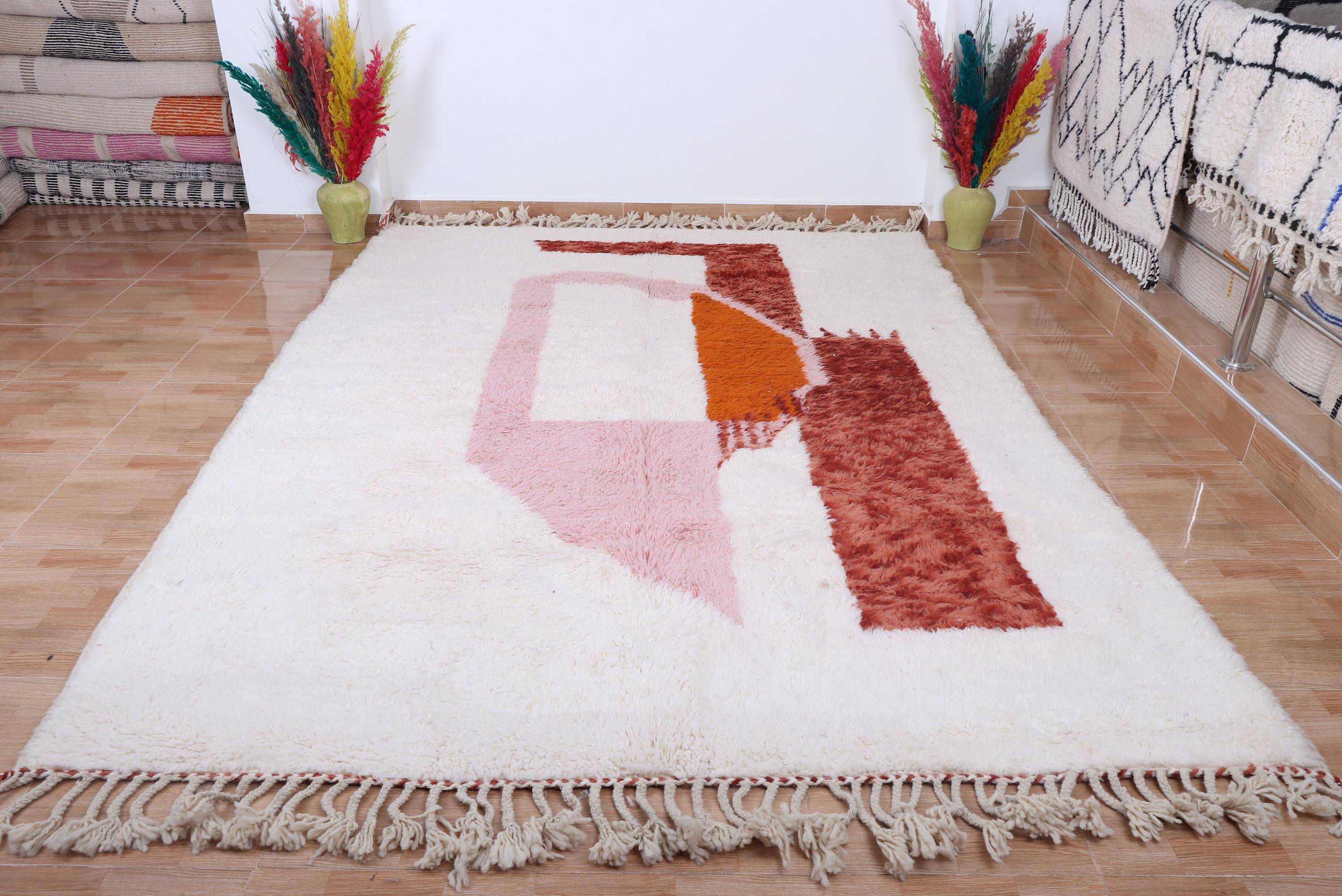 Superb Moroccan wool rug, handmade, dimensions 250x150 cm.
