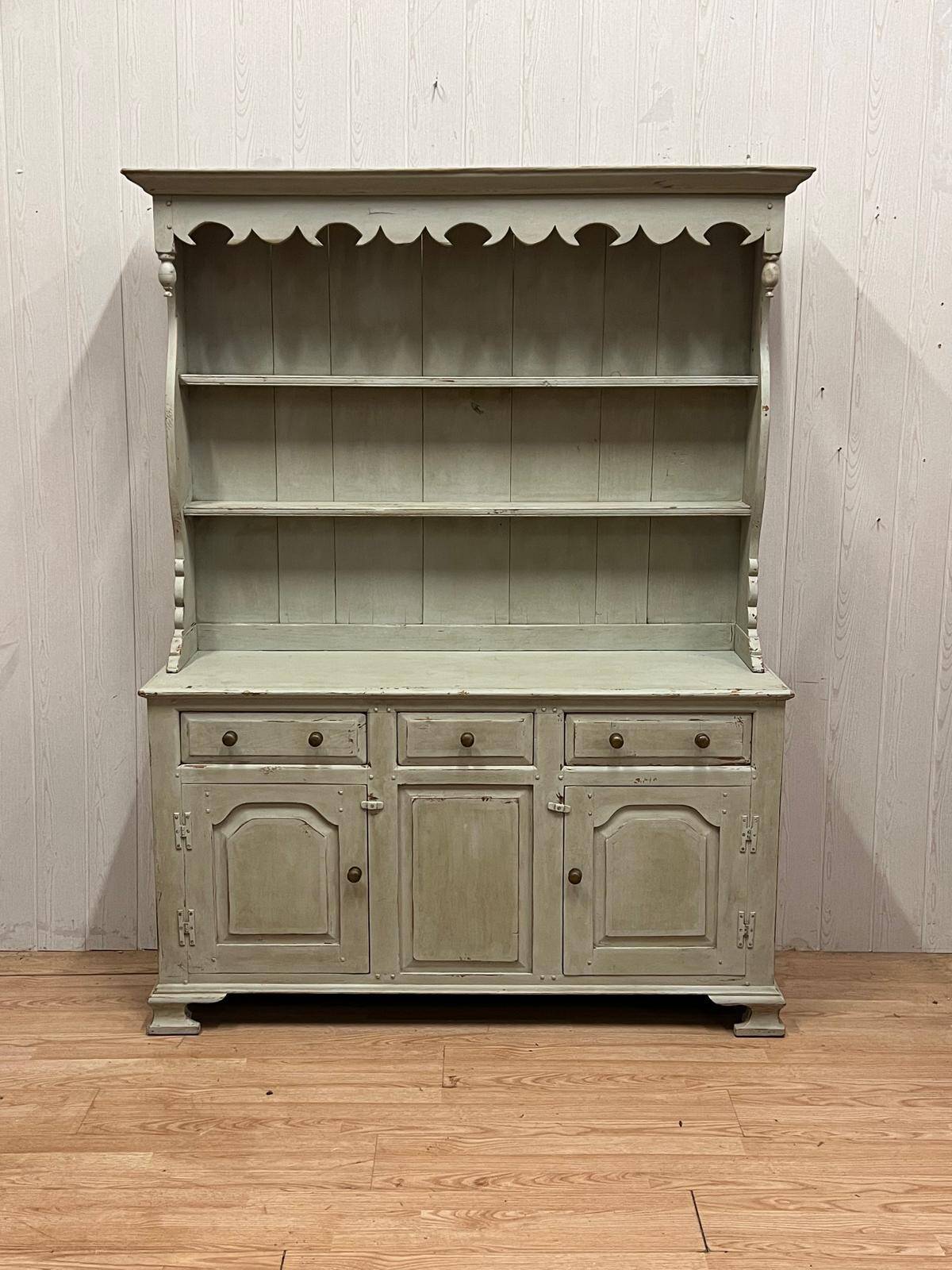 Sideboard / cupboard
