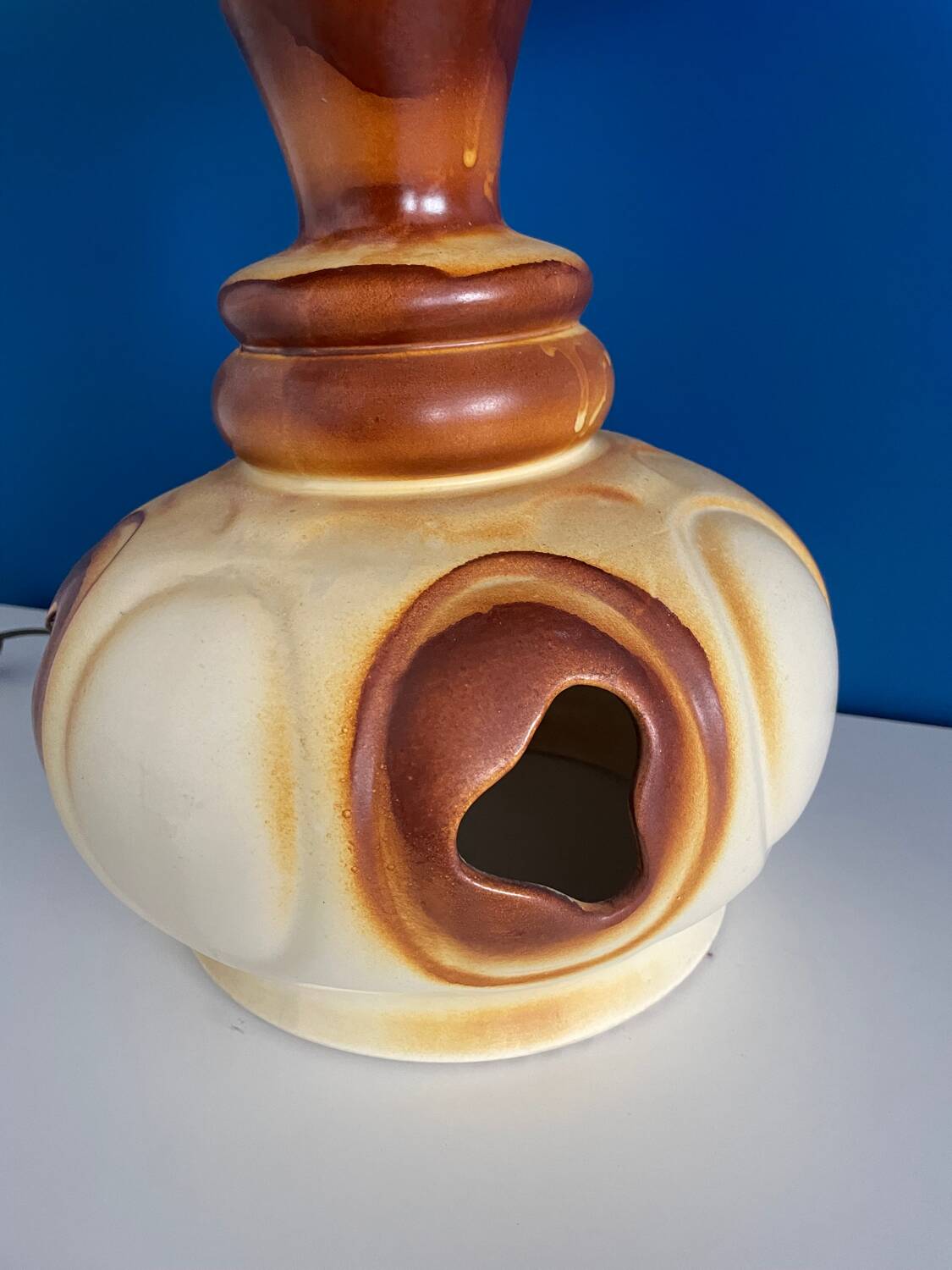 Large ceramic lamp