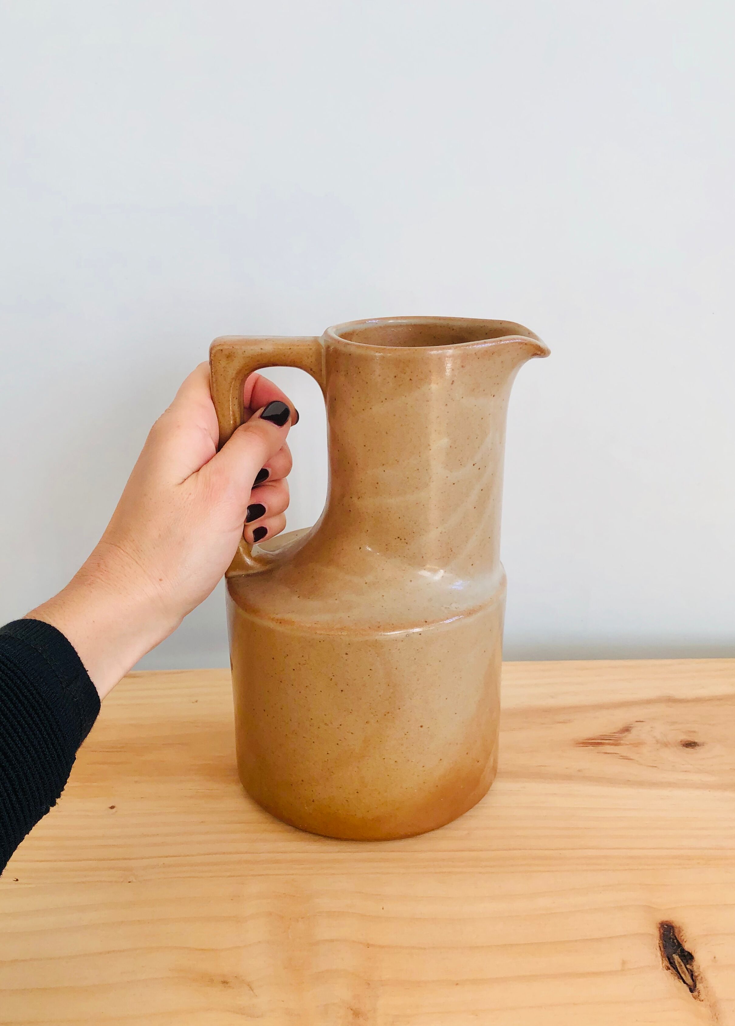 Brenne sandstone pitcher