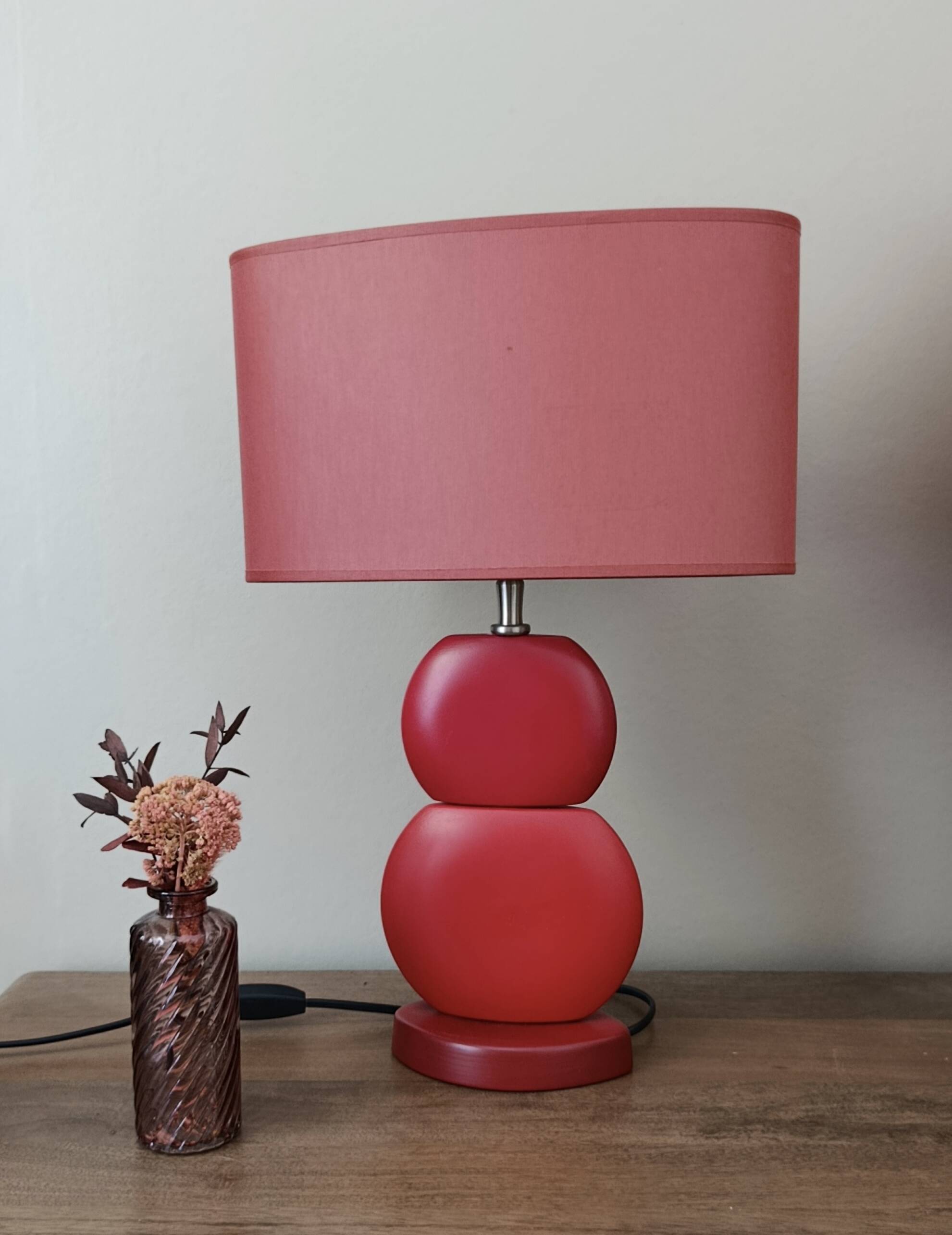 Modern red table lamp – Drimmer Edition (Neo-pop style | 70s/80s)