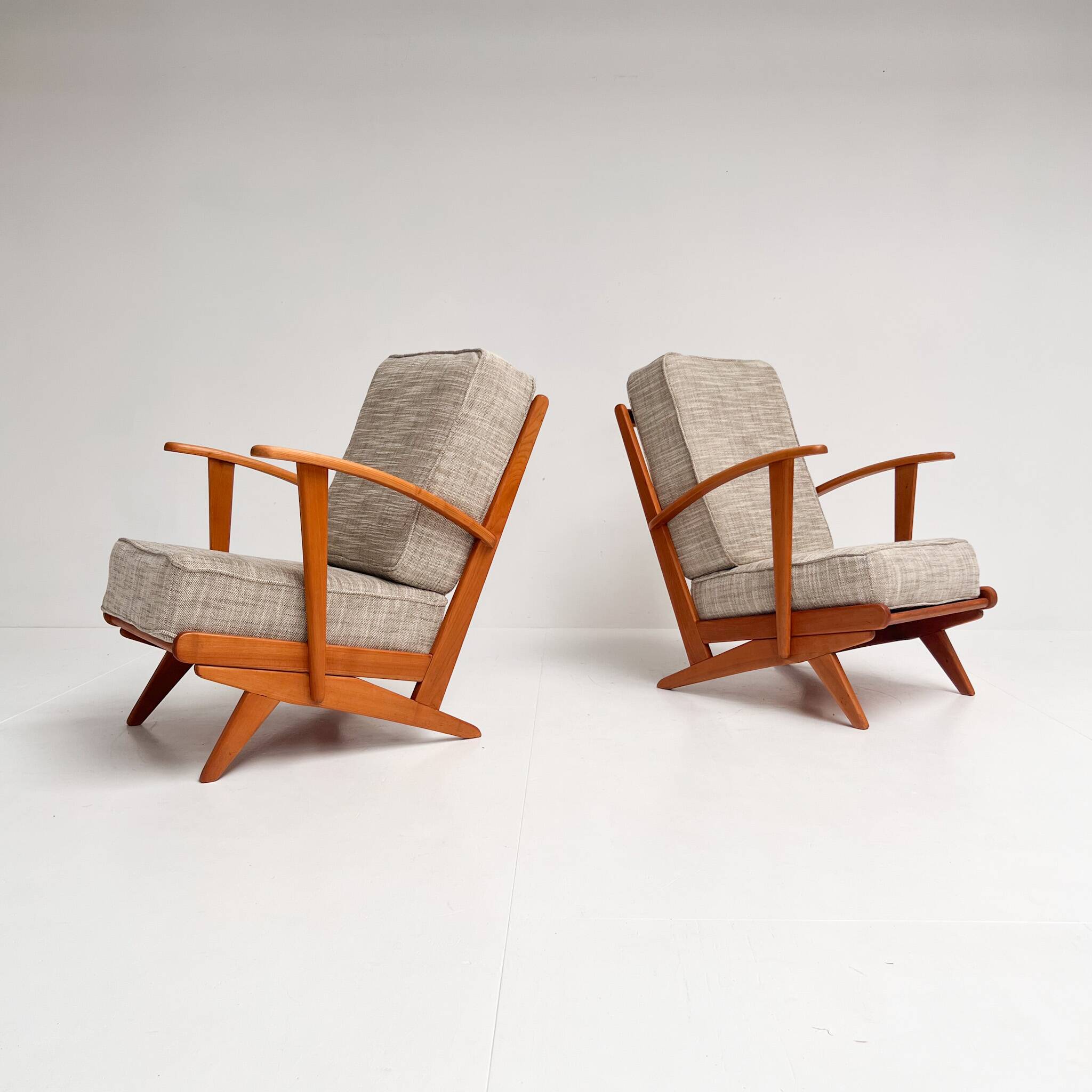 Wooden Midcentury armchairs with spindles from the 1960s