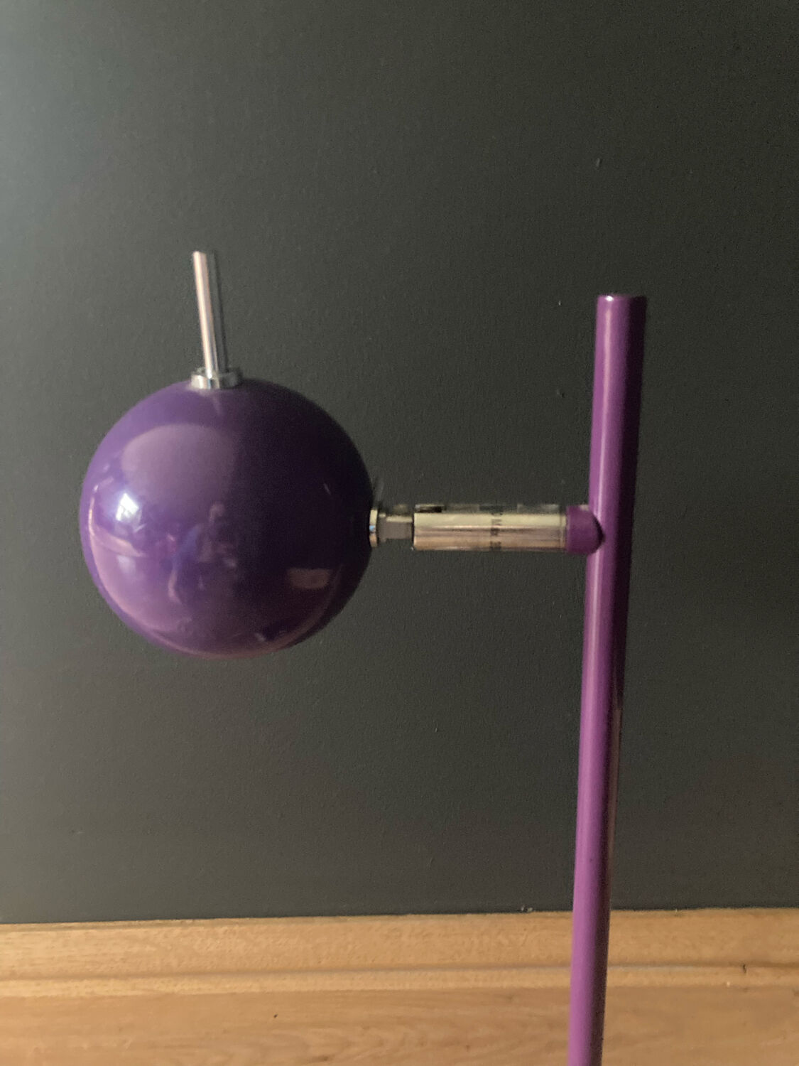 Purple eye ball lamp