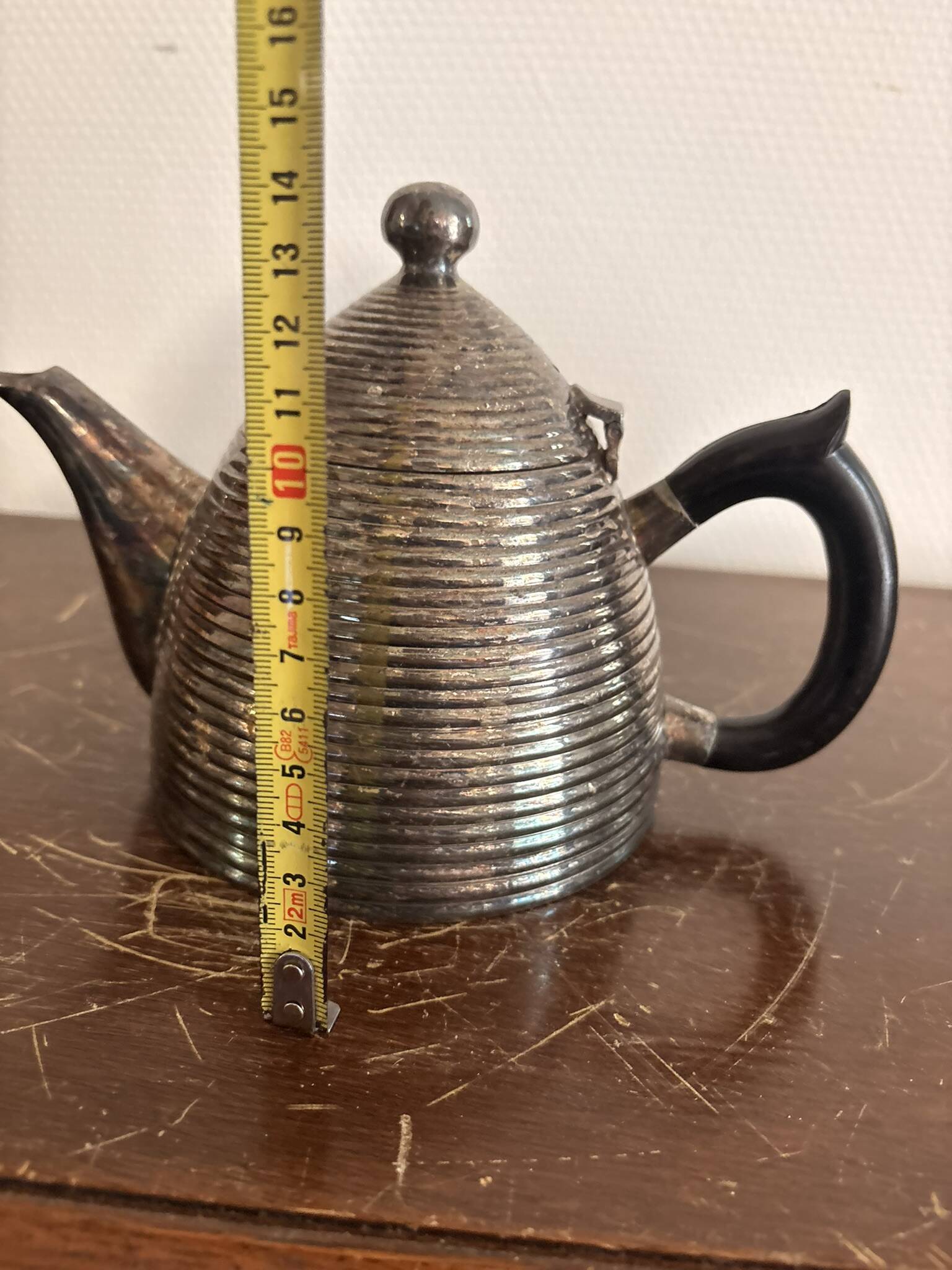 Vintage beehive shaped teapot silver-plated late art deco modernist
