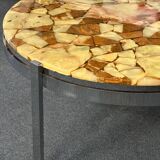 Round coffee table in onyx-like resin and chrome-plated metal, 1970s