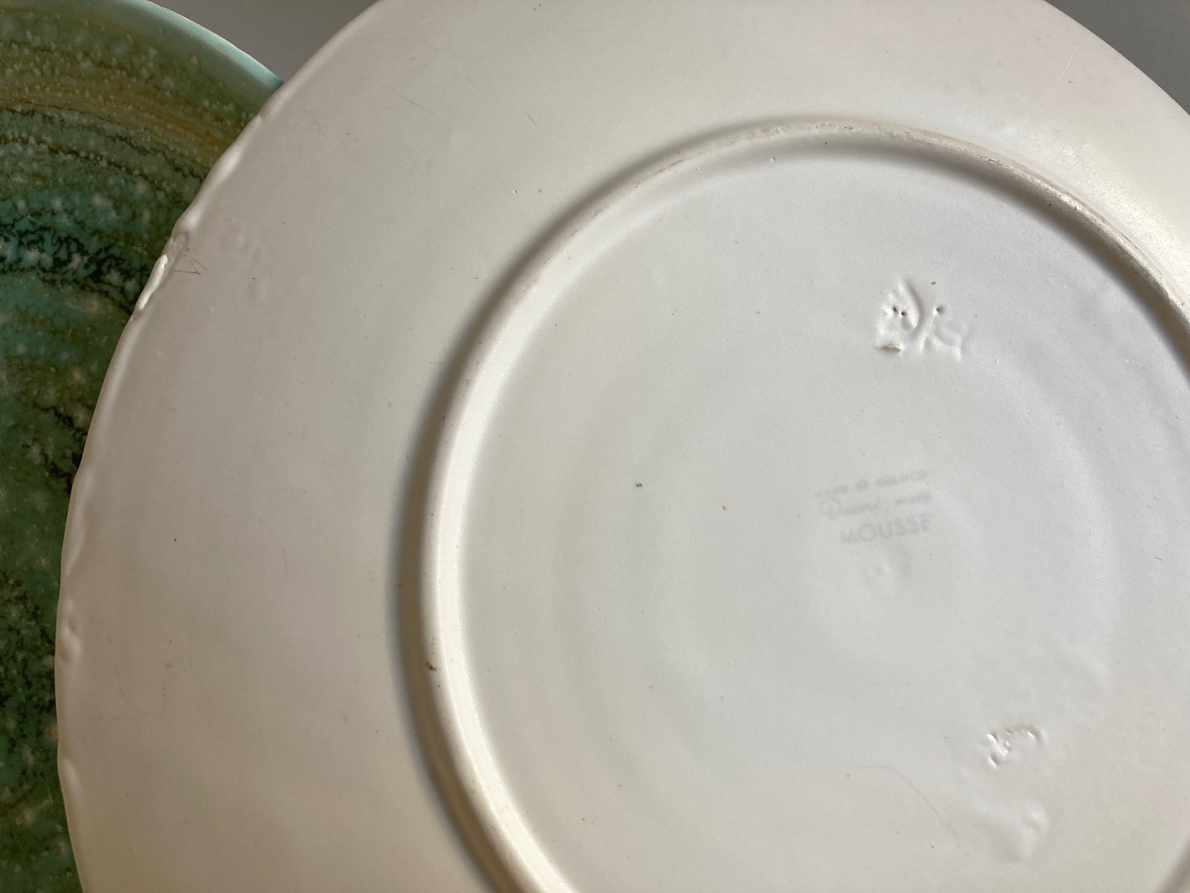 Set of 9 plates 1970 in stoneware Mousse de Nierderviller