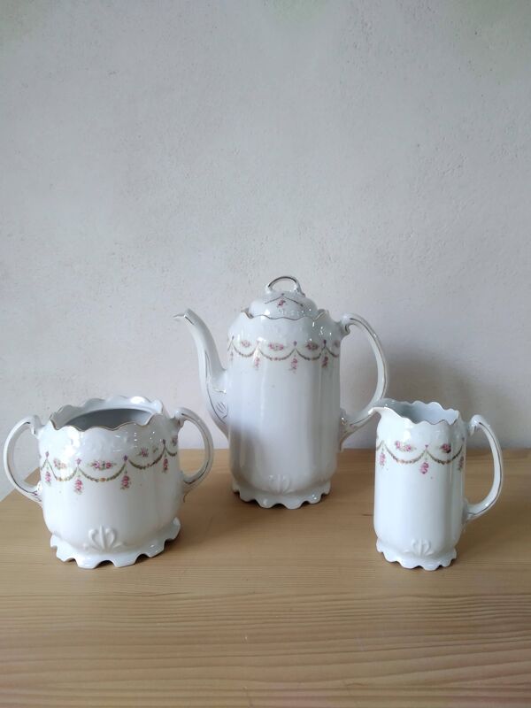 Service à café en Porcelaine de Limoges vers 1900