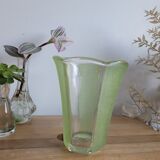 Vase en verre granité vert