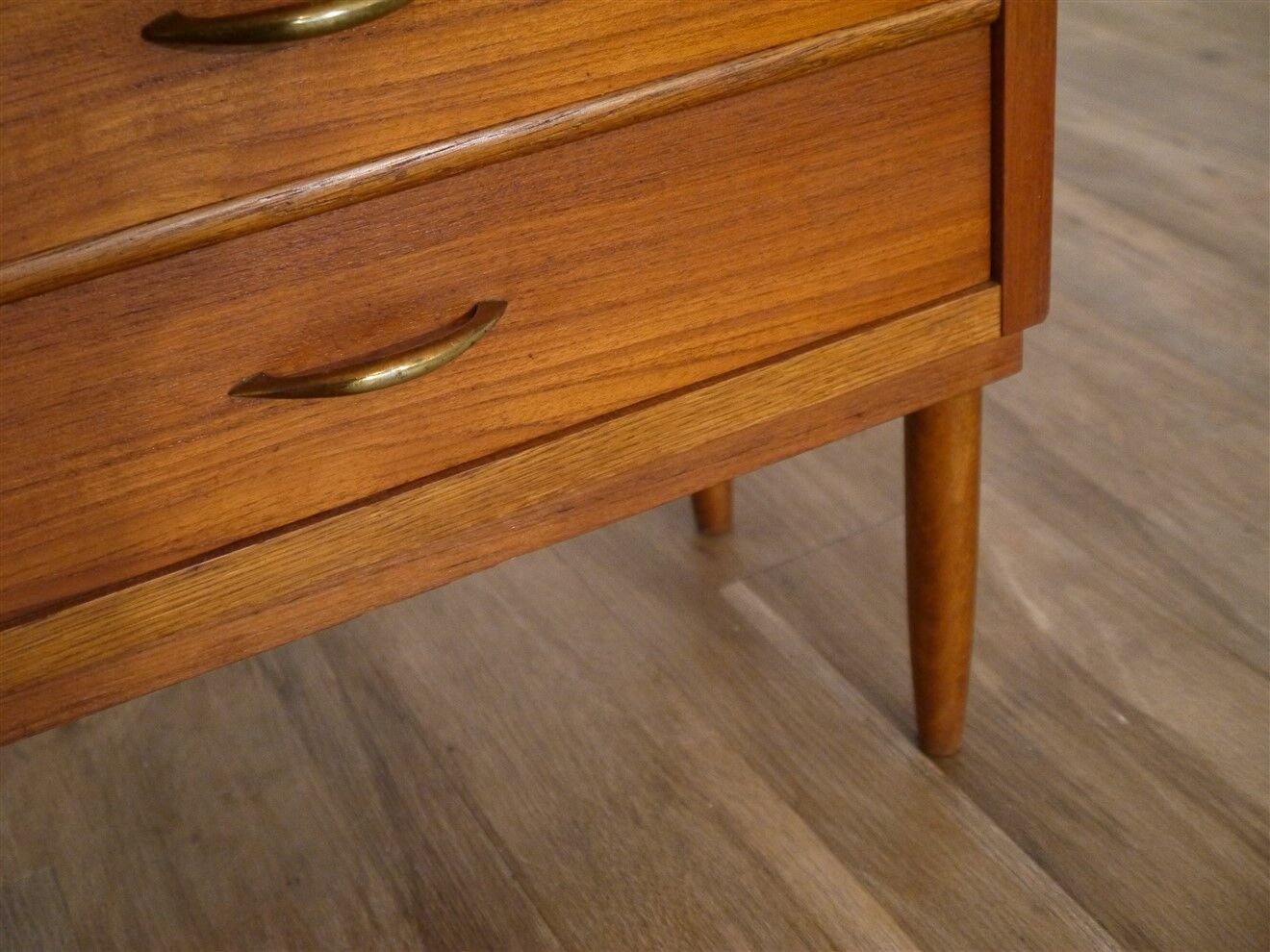 Vintage dresser 1960