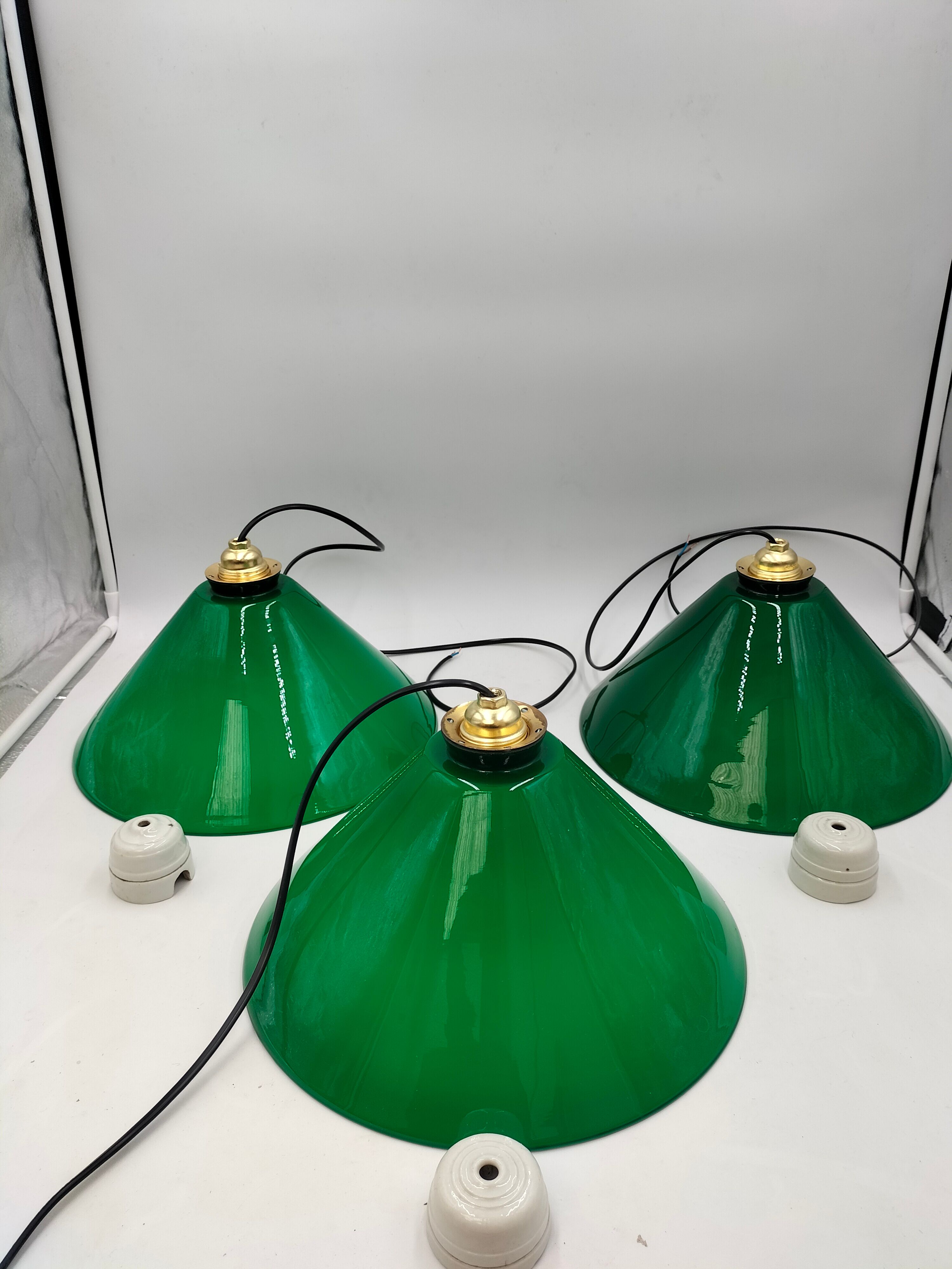 Lot de 3 opalines vertes anciennes