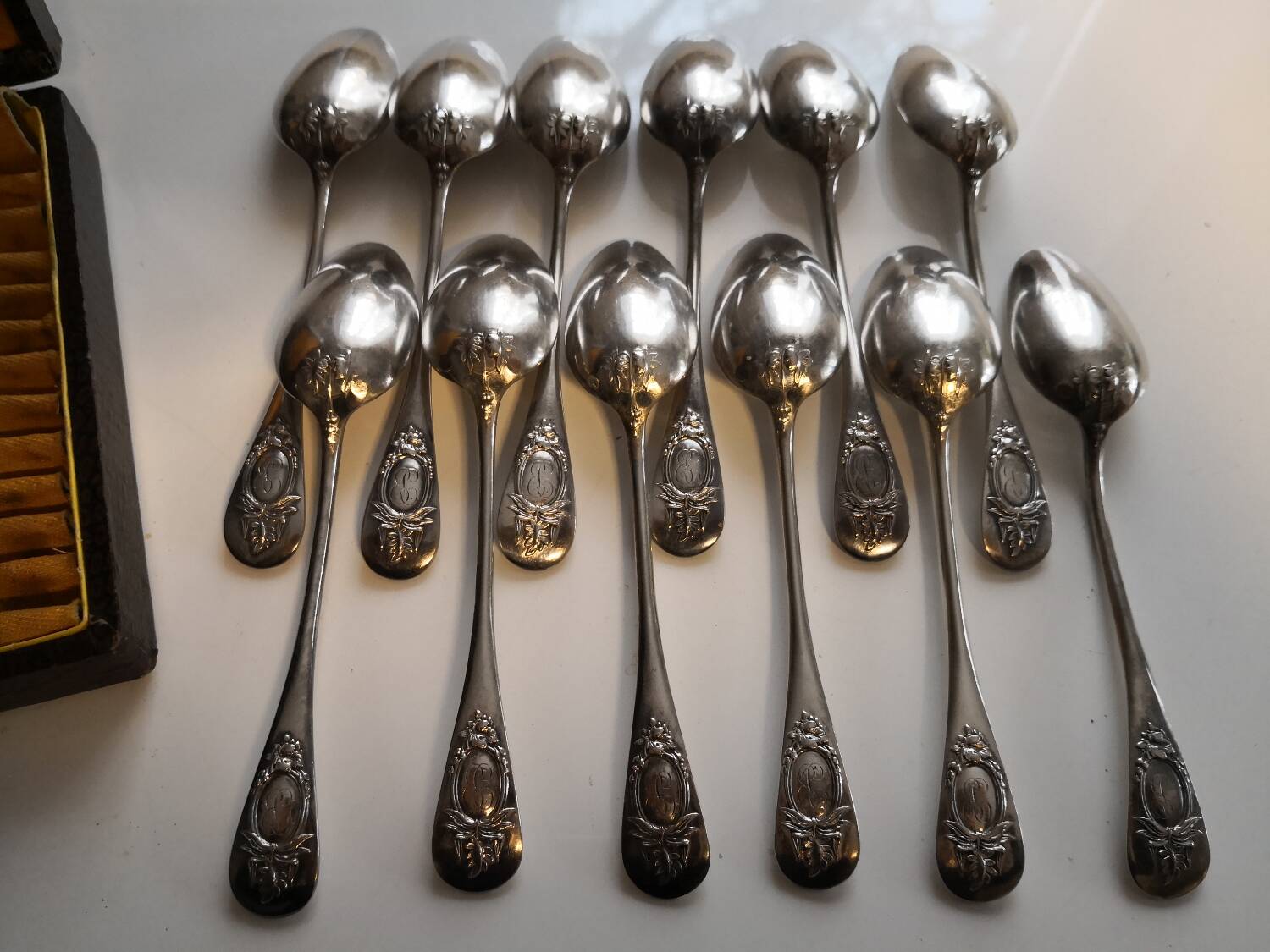 Medallion Dessert Spoons