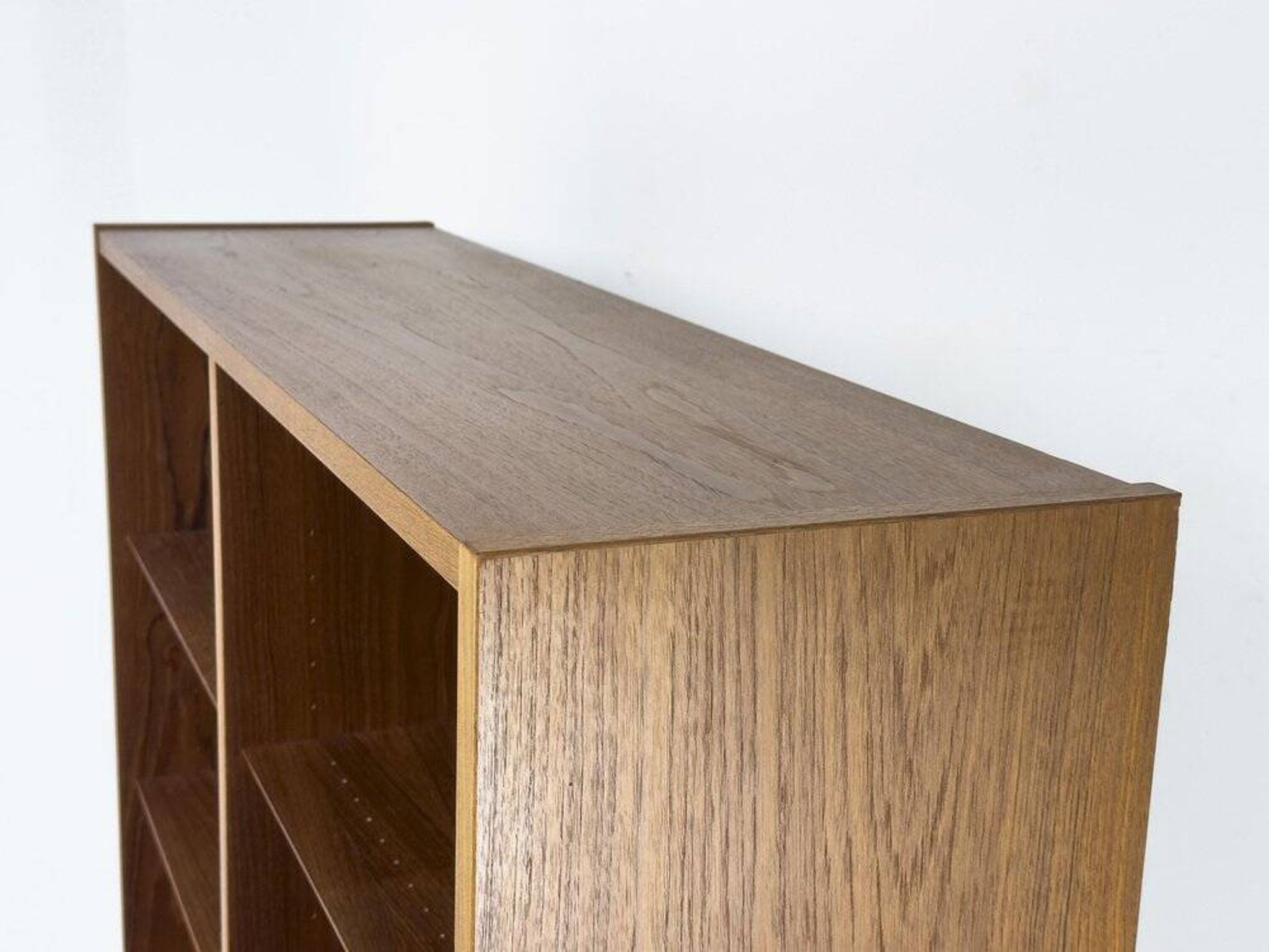 Large vintage teak bookshelf by Hundevad & Co., 1960s