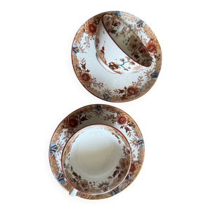 2 tasses anciennes avec