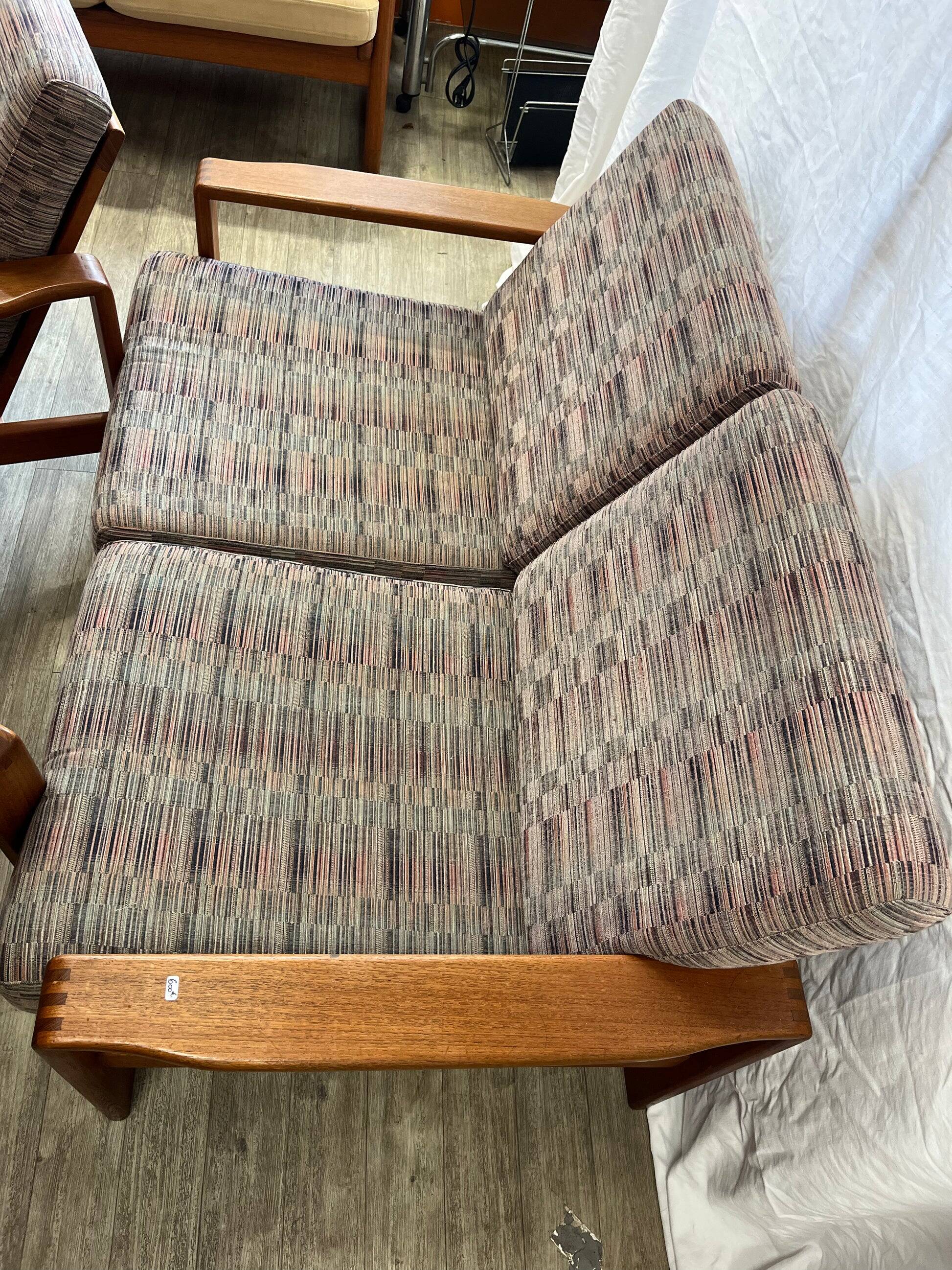 Salon scandinave en teck massif 1970