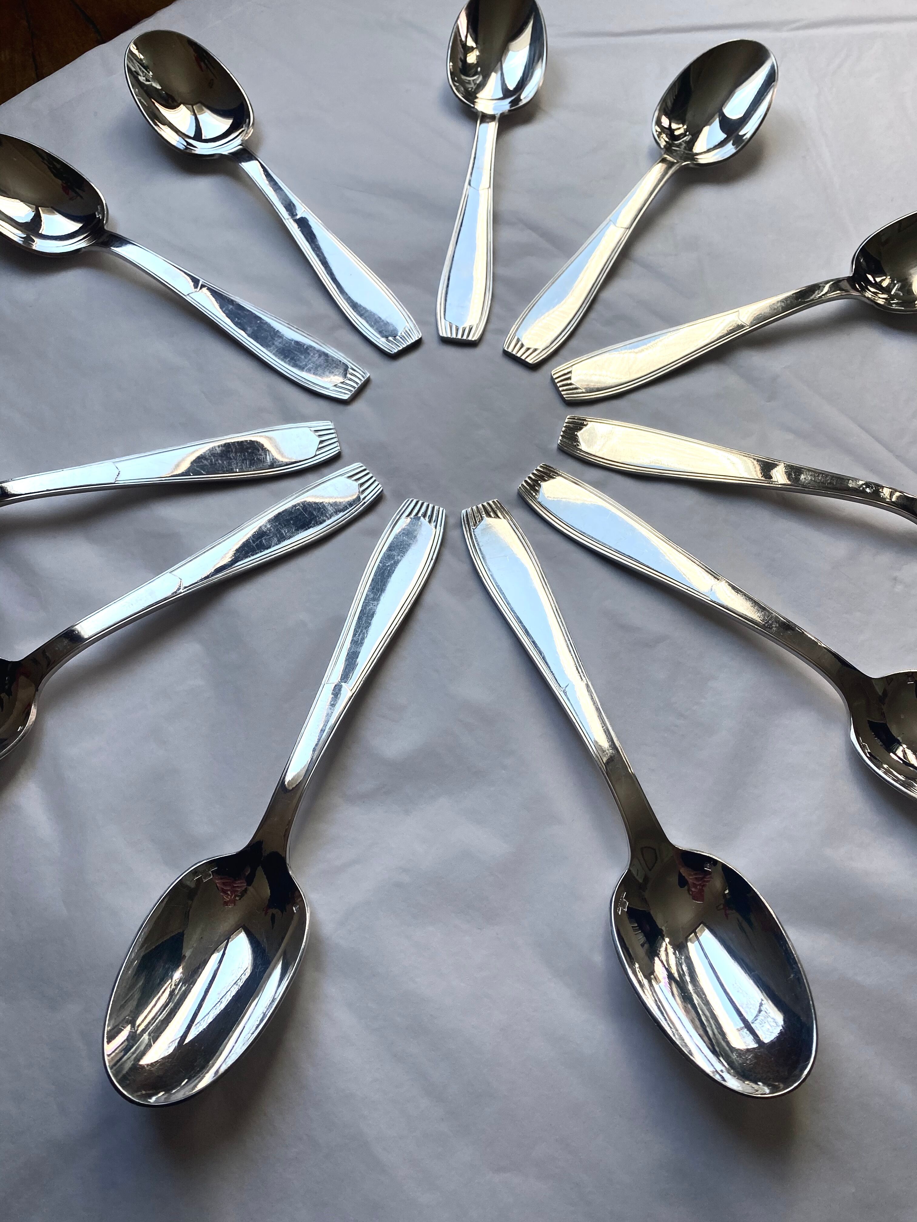 Christofle cutlery set - 11 fourchettes de table et 11 cuillères à soupe - Art déco - Métal argenté