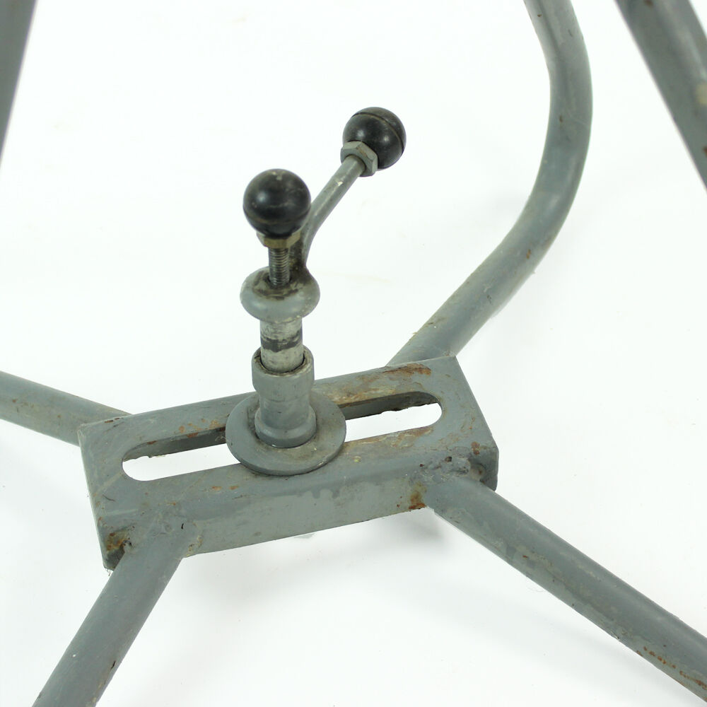 Chaise de tramway en fibre de verre et métal gris par Miroslav Navratil pour vertex 1960s