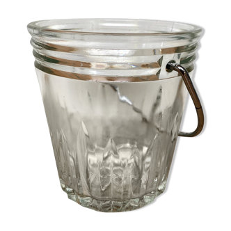 Ice bucket