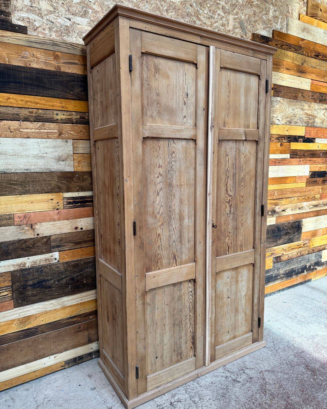 Armoire Parisienne