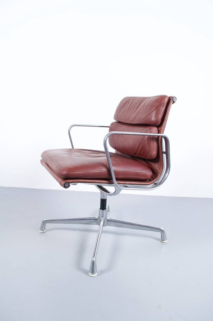 EAMES ARMCHAIR HERMAN MILLER ICF SOFT PAD EA 208 1970s