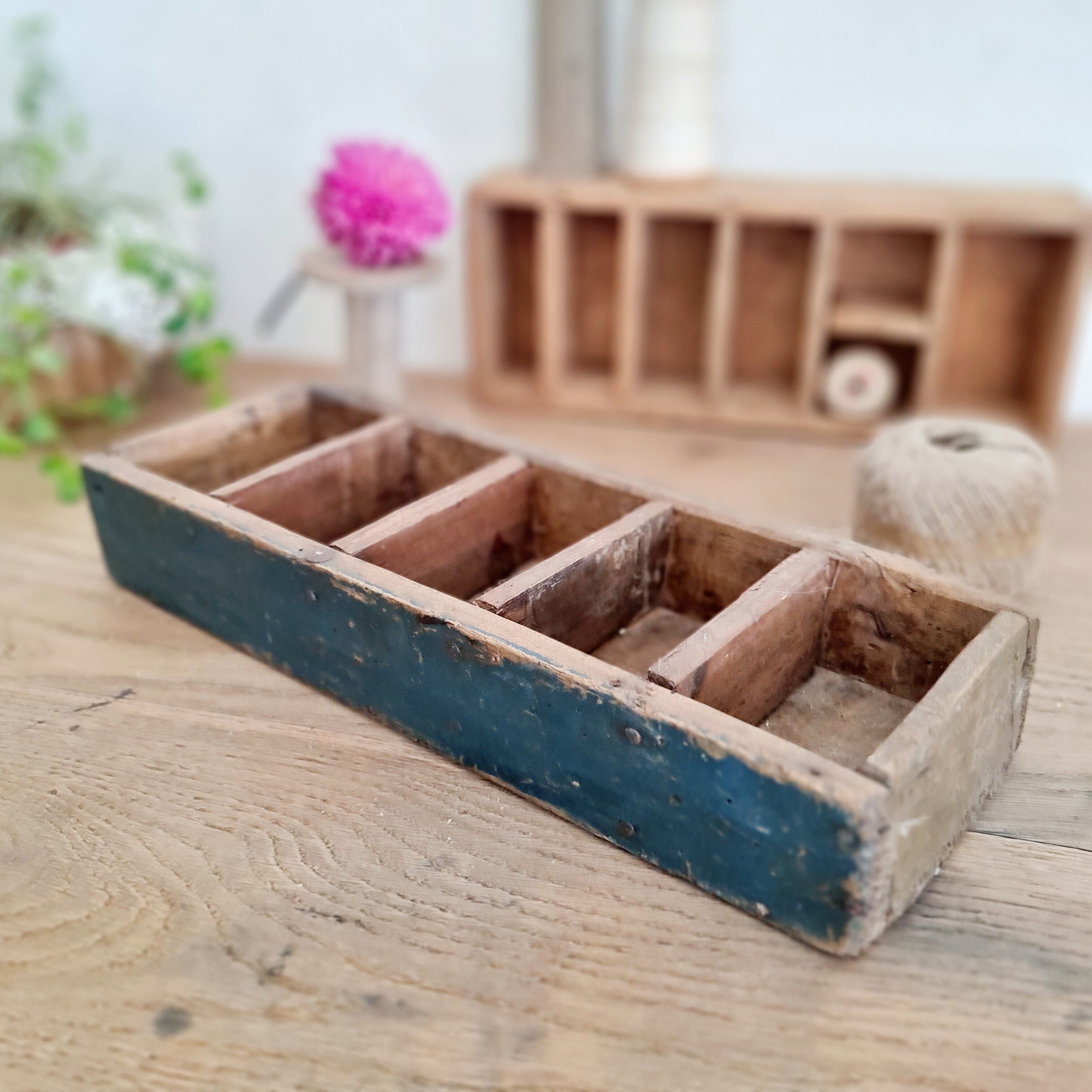 Casier de métier - boîte en bois compartimentée