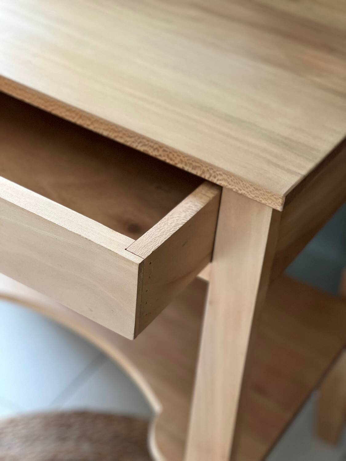 Coiffeuse en bois massif