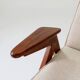 Fauteuil Lounge Beige Tressé Revêtement Bois Couleur Noyer