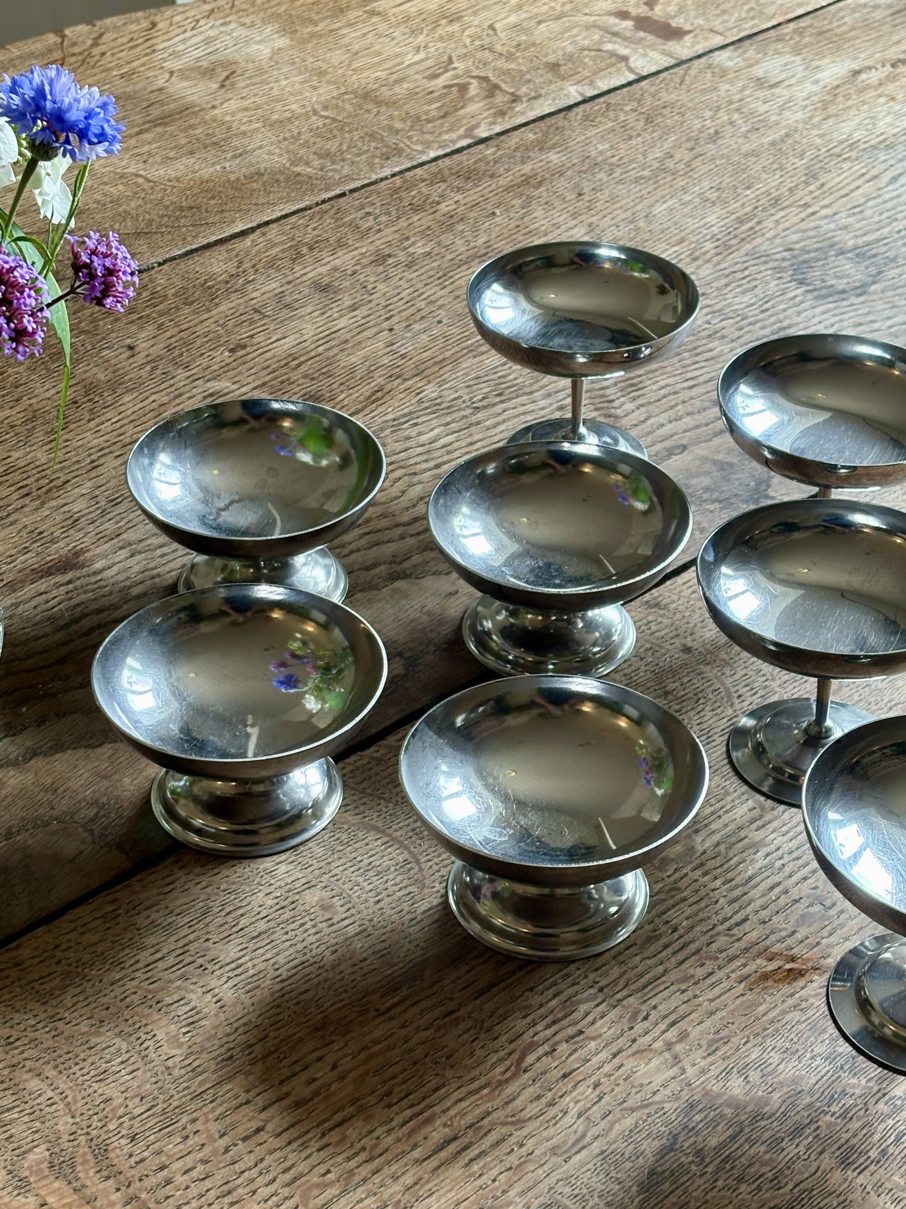 Set of 9 vintage silver-plated dessert bowls.
