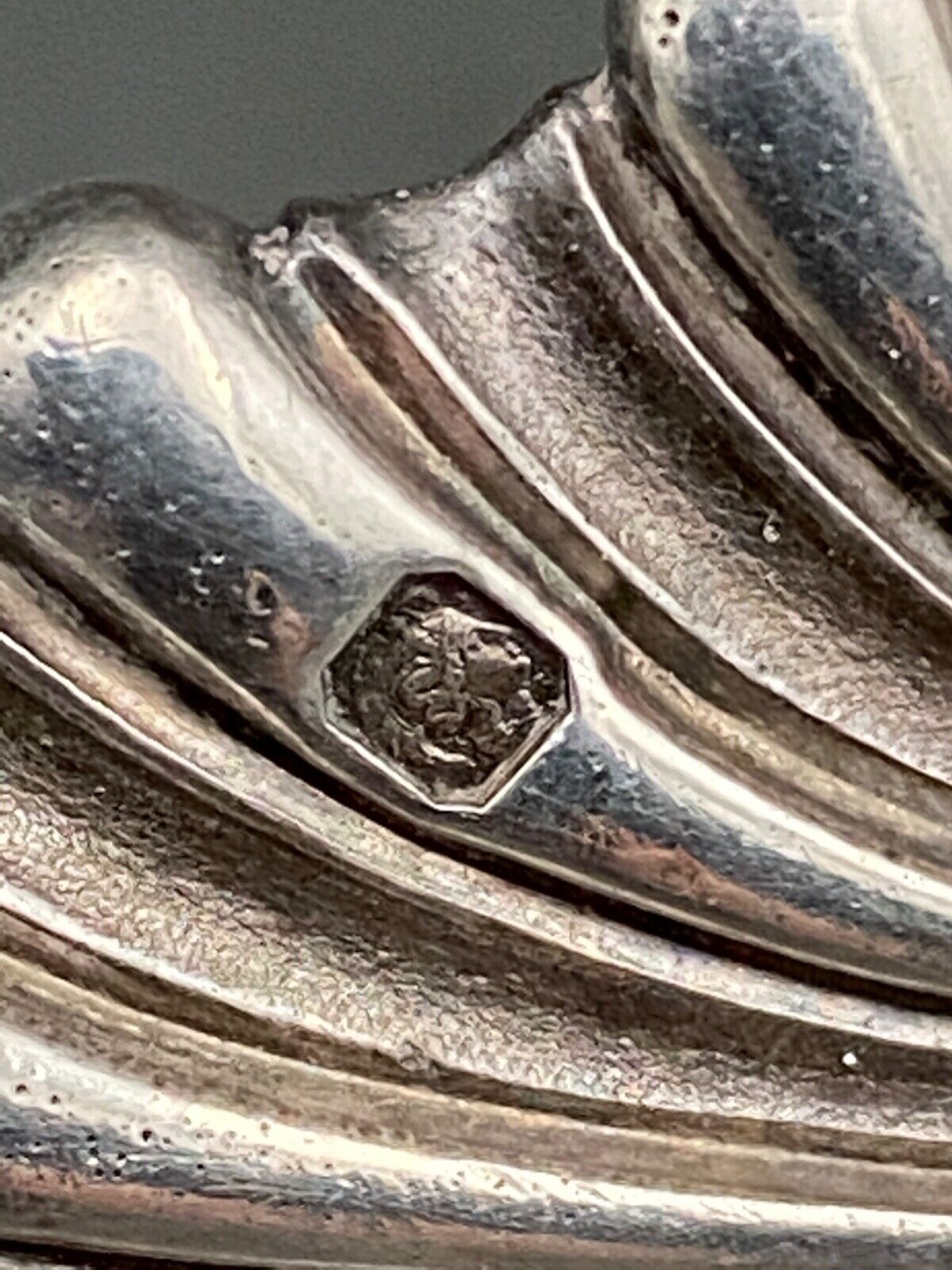 Late nineteenth century Minerva Scallop sockets