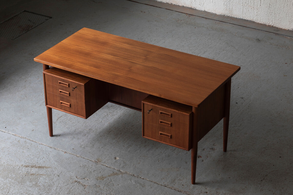 Freestanding writing desk in teak, Danish design, 1950s