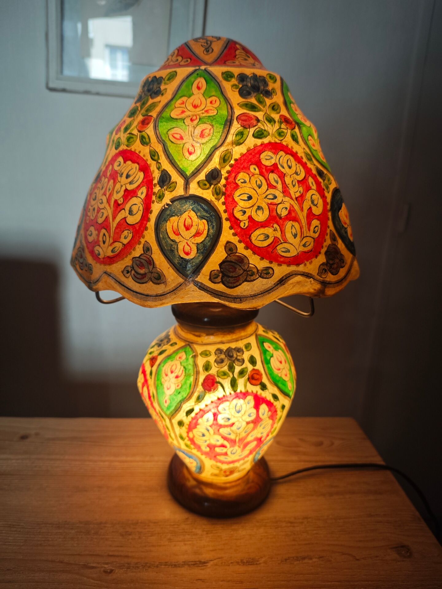 Handcrafted lamp