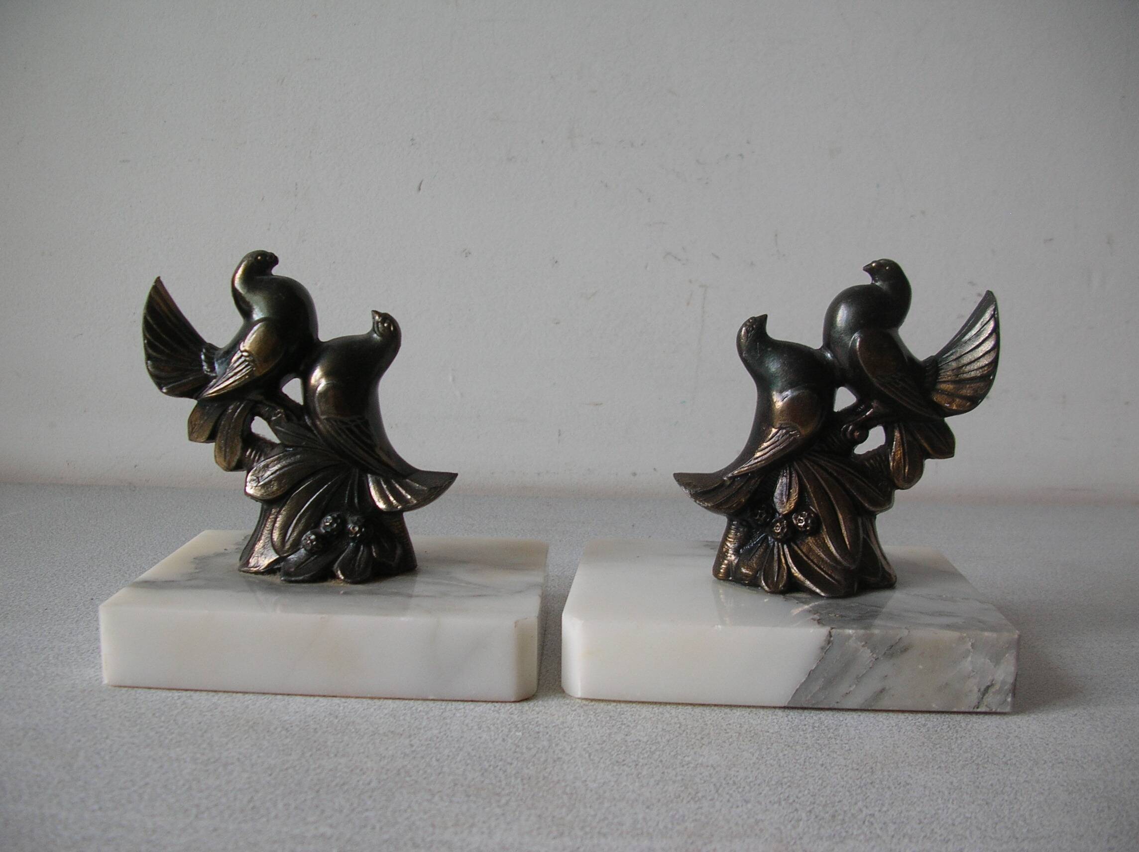 Old pair of bookends paperweight couple of birds marble spelter retro office decor