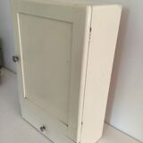 Armoire de pharmacie rétro