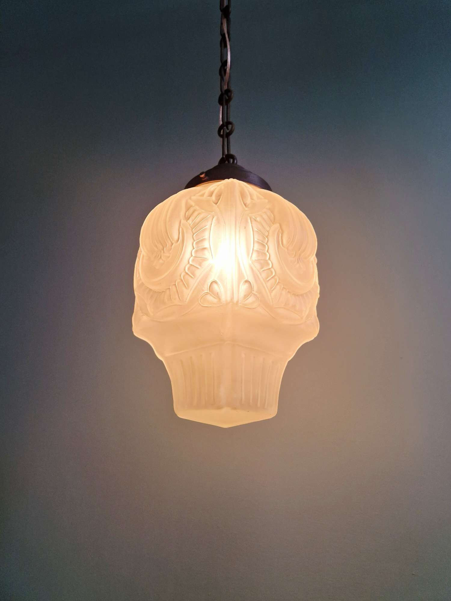Art Deco suspension in frosted pressed moulded glass, 1920s-30s.