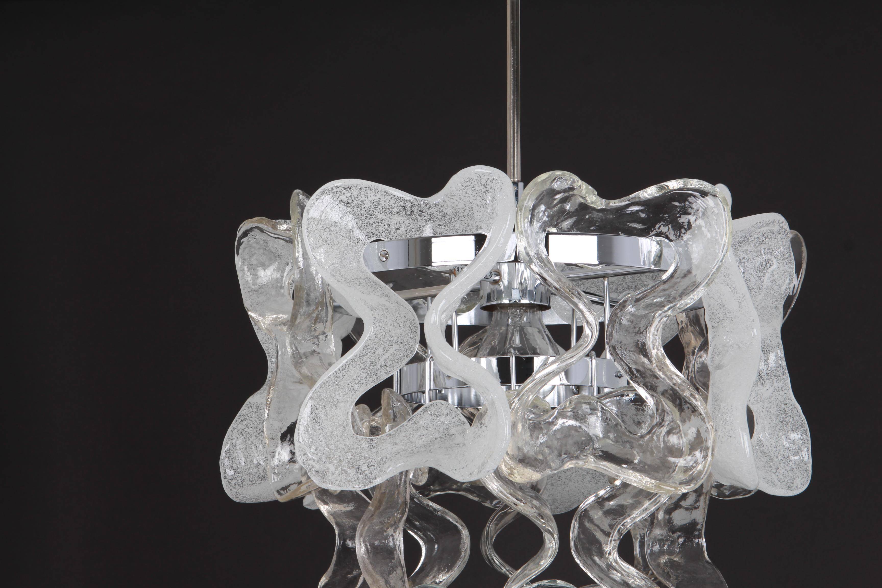 Murano glass suspension light in chrome designed by Carlo Nason for Kalmar, Catena, Austria.