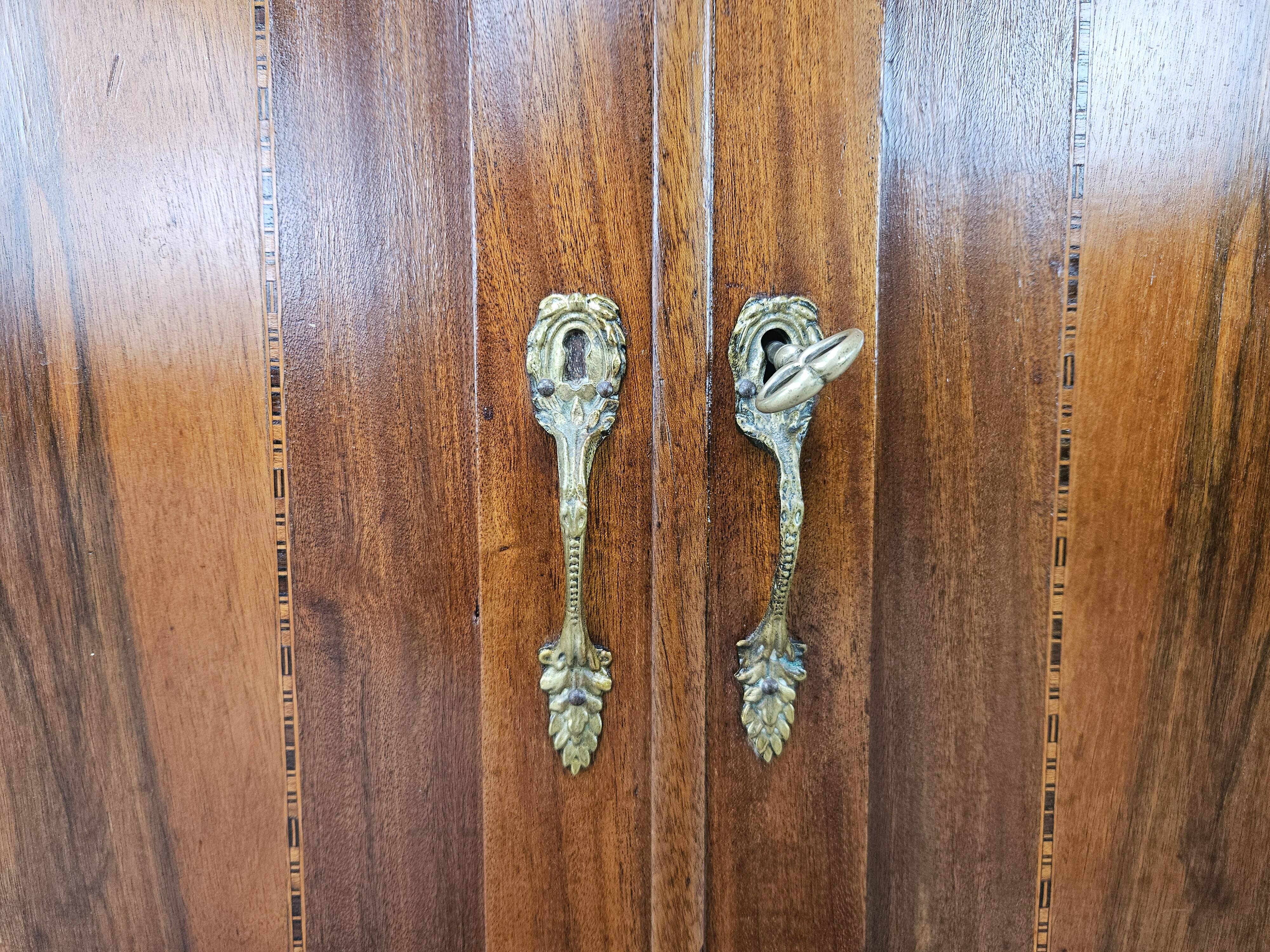 Early 20th century Art Nouveau sideboard with brass decorations