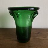 1950s Médicis vase, large Art Deco with handles, made of green blown glass.