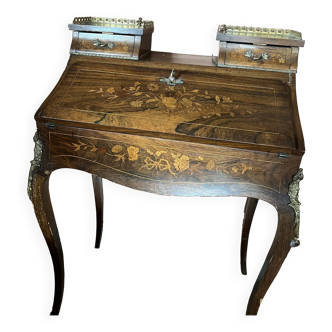 Desk slope